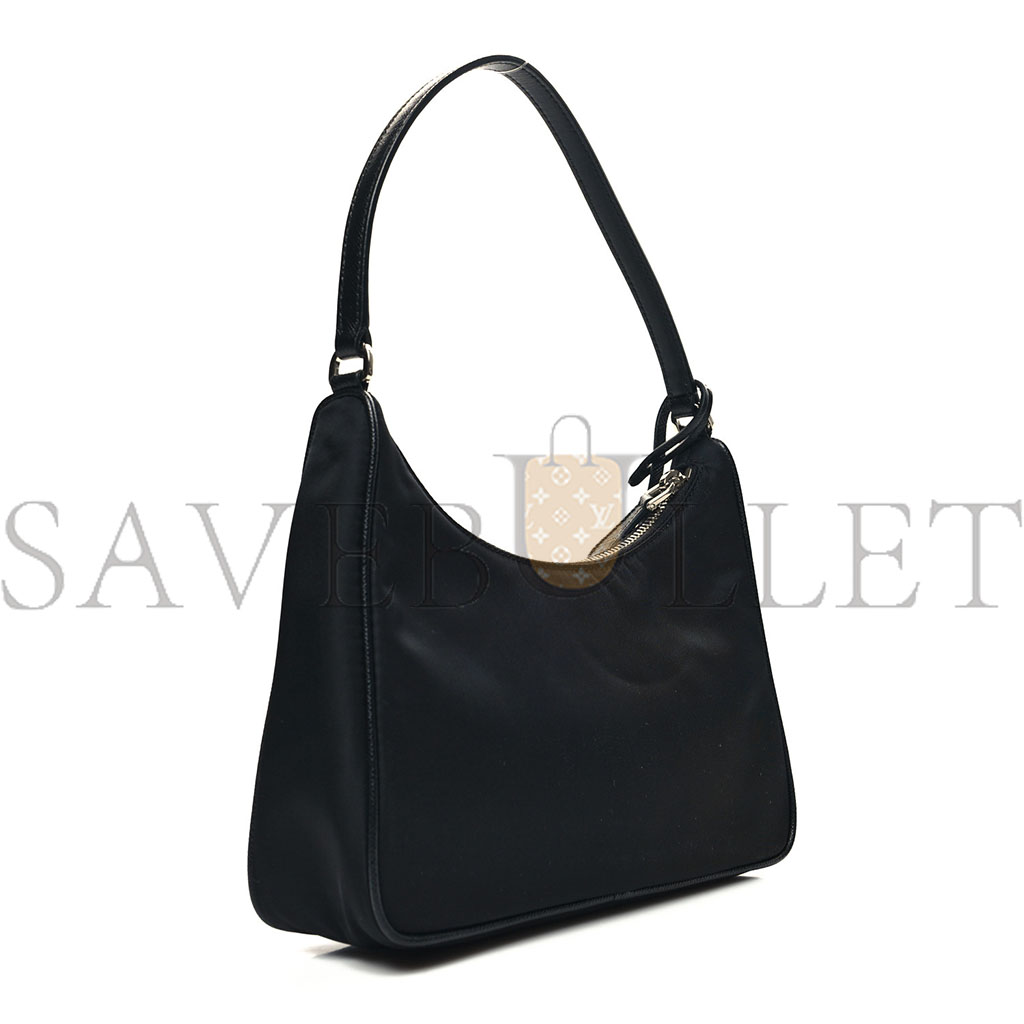 PRADA TESSUTO NYLON SAFFIANO MINI RE-EDITION 2005 BAG BLACK (22*17*6cm) PRADA TESSUTO NYLON SAFFIANO MINI RE-EDITION 2005 BAG BLACK (22*17*6cm)