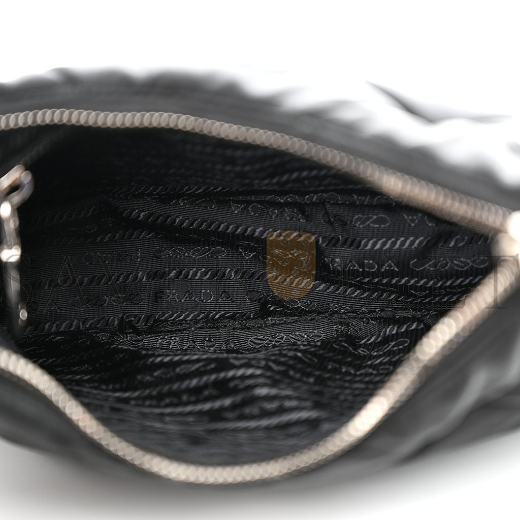 PRADA TESSUTO NYLON QUILTED PATCHWORK RE-EDITION HOBO BAG BLACK (24*20*7cm) PRADA TESSUTO NYLON QUILTED PATCHWORK RE-EDITION HOBO BAG BLACK (24*20*7cm)