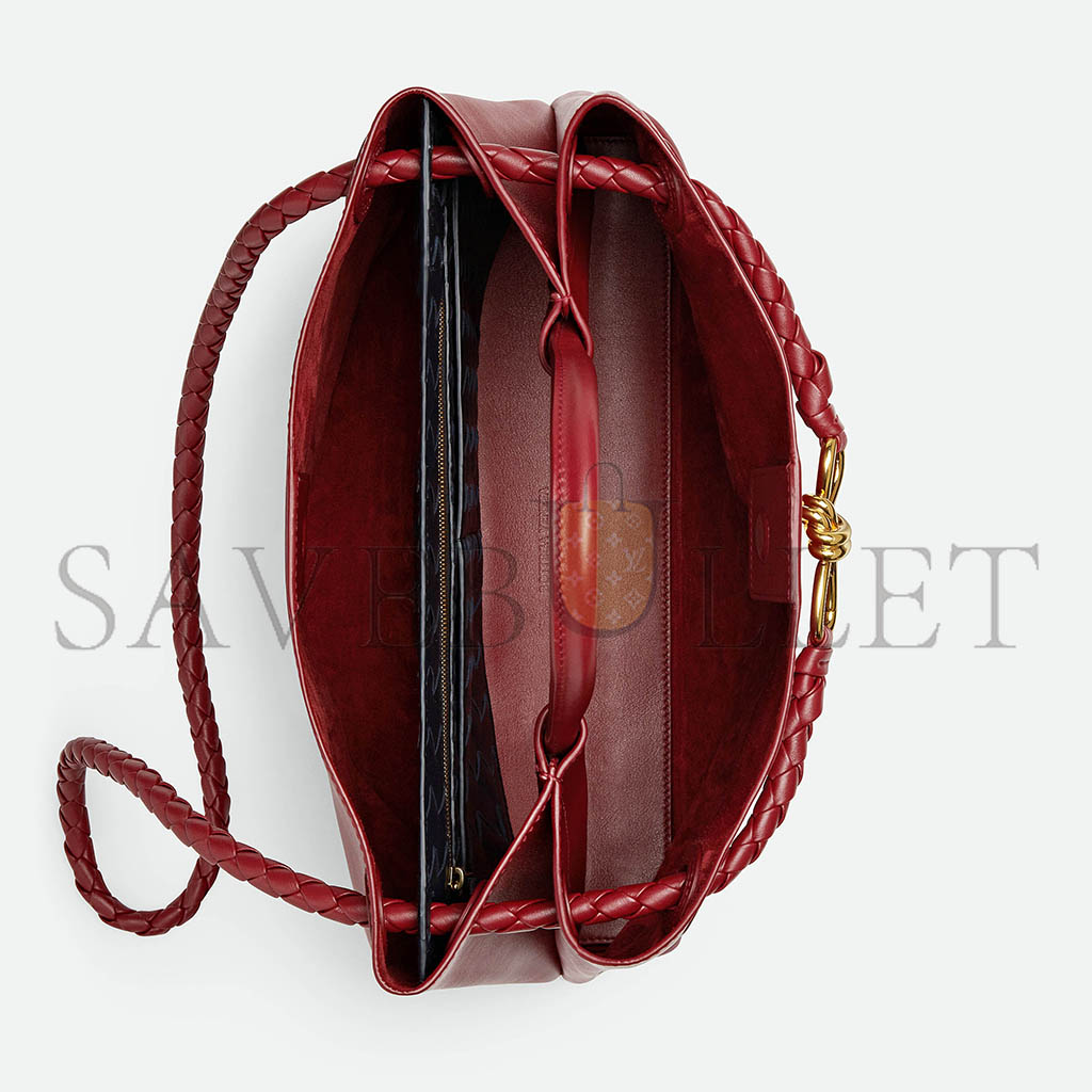 BOTTEGA VENETA ANDIAMO 810214V4O946545 (32*25*11cm) BOTTEGA VENETA ANDIAMO 810214V4O946545 (32*25*11cm)
