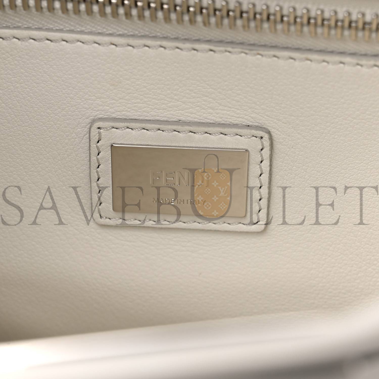 FENDI VITELLO SETA CENTURY NAPPA WHIPSTITCH MEDIUM PEEKABOO ICONIC SATCHEL WHITE (34*26*14cm) FENDI VITELLO SETA CENTURY NAPPA WHIPSTITCH MEDIUM PEEKABOO ICONIC SATCHEL WHITE (34*26*14cm)