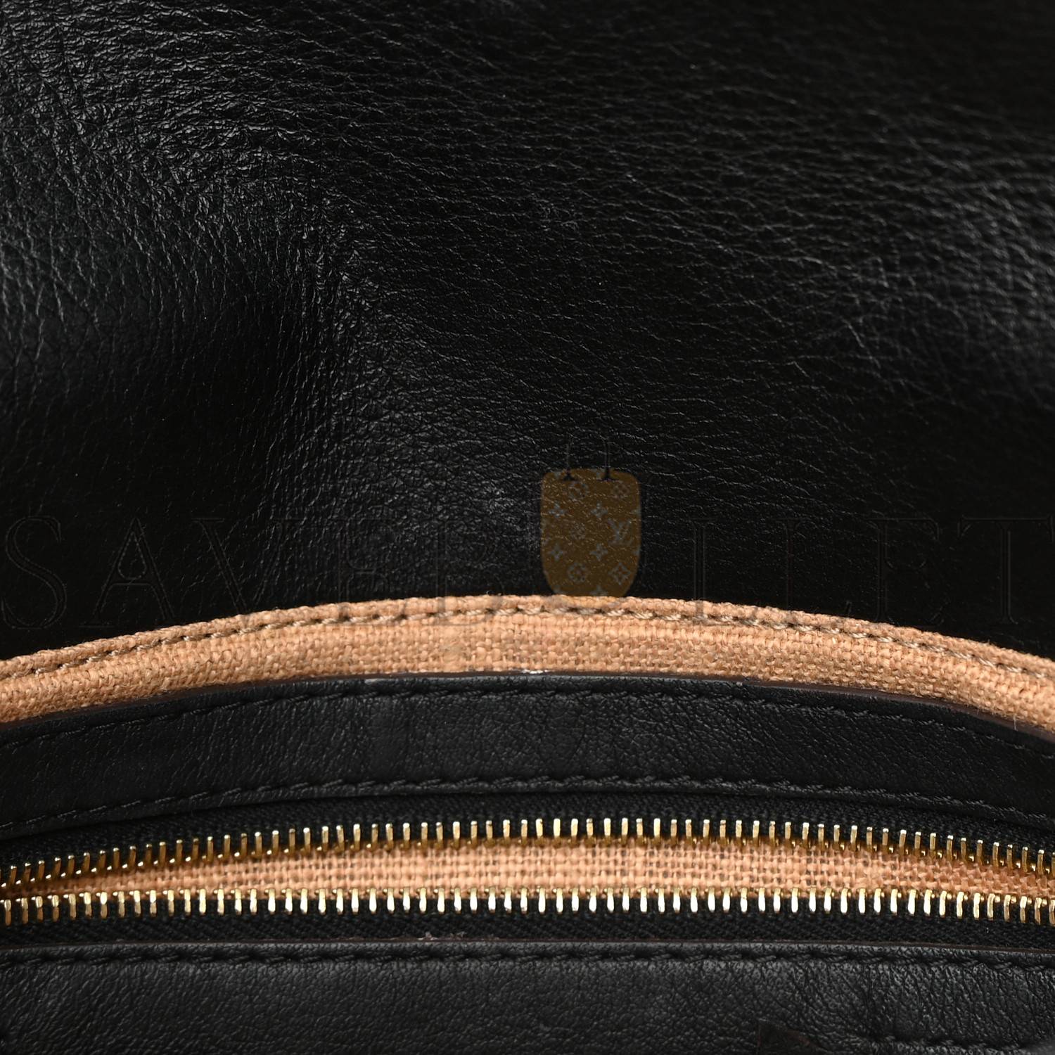 FENDI VITELLO FLAMINGO ENAMEL BAGUETTE BLACK (27*15*4cm) FENDI VITELLO FLAMINGO ENAMEL BAGUETTE BLACK (27*15*4cm)