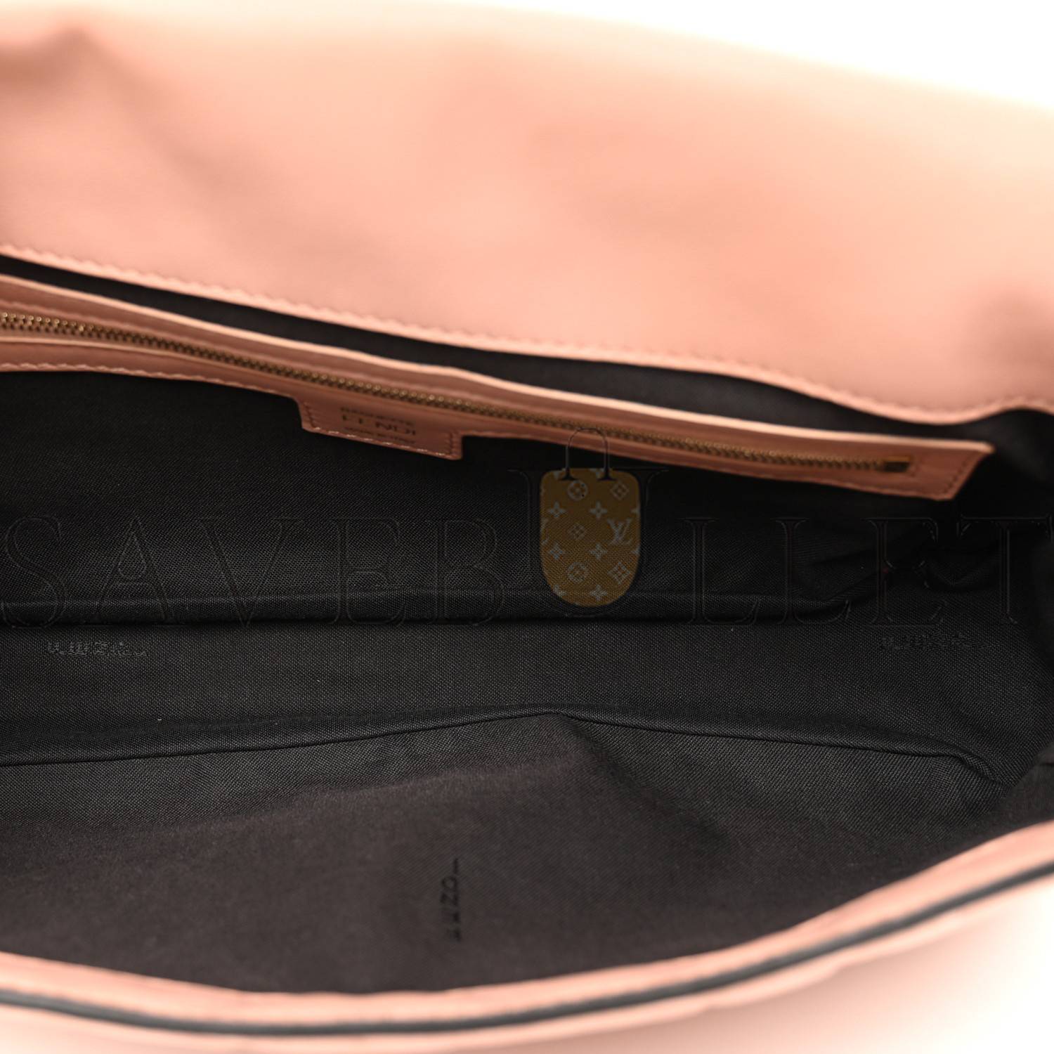 FENDI NAPPA FF 1974 EMBOSSED BAGUETTE ROSA BOURBON (27*15*6cm) FENDI NAPPA FF 1974 EMBOSSED BAGUETTE ROSA BOURBON (27*15*6cm)