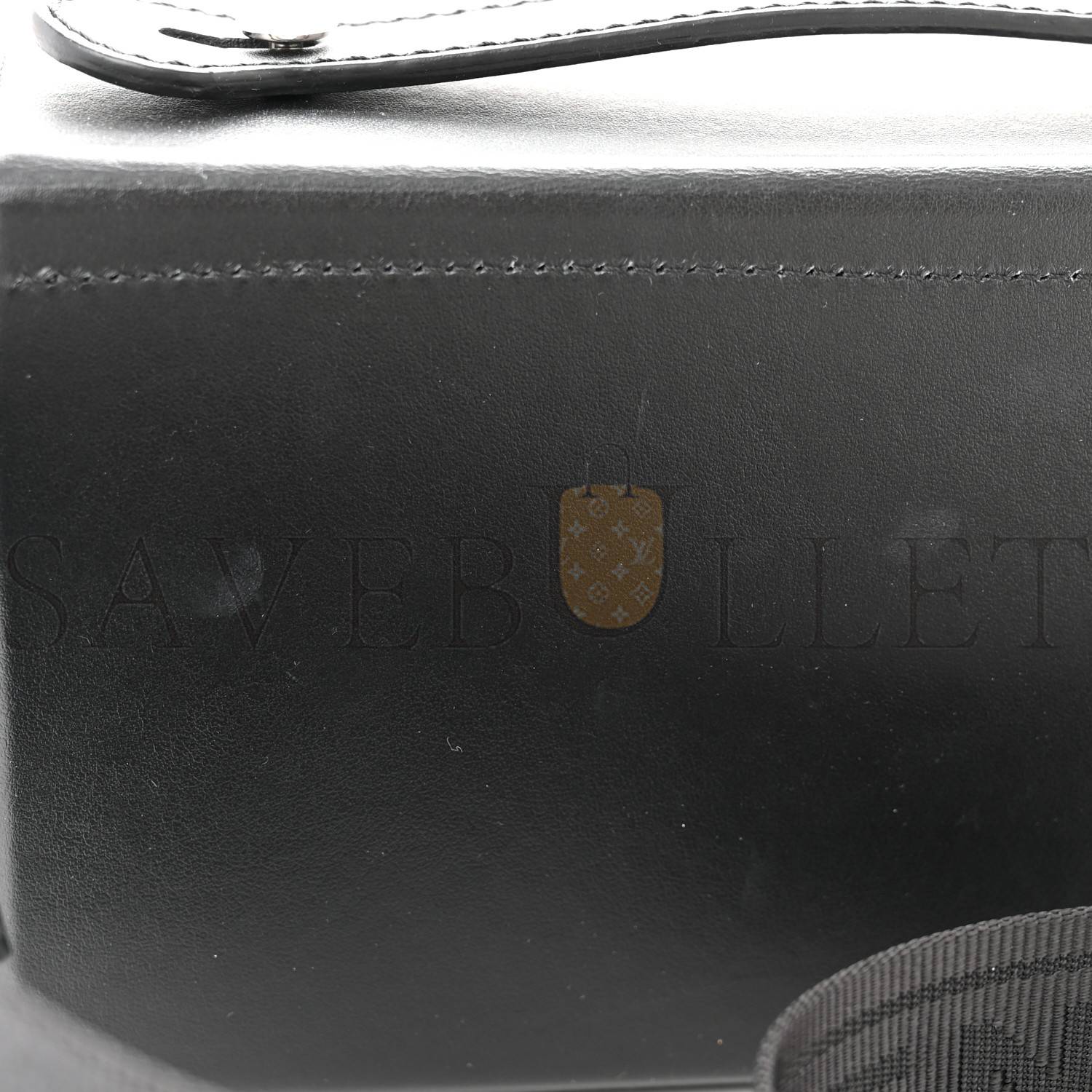 FENDI X MARC JACOBS NAPPA LOGO BAGUETTE SOFT TRUNK BAG BLACK (21*11*6cm) FENDI X MARC JACOBS NAPPA LOGO BAGUETTE SOFT TRUNK BAG BLACK (21*11*6cm)