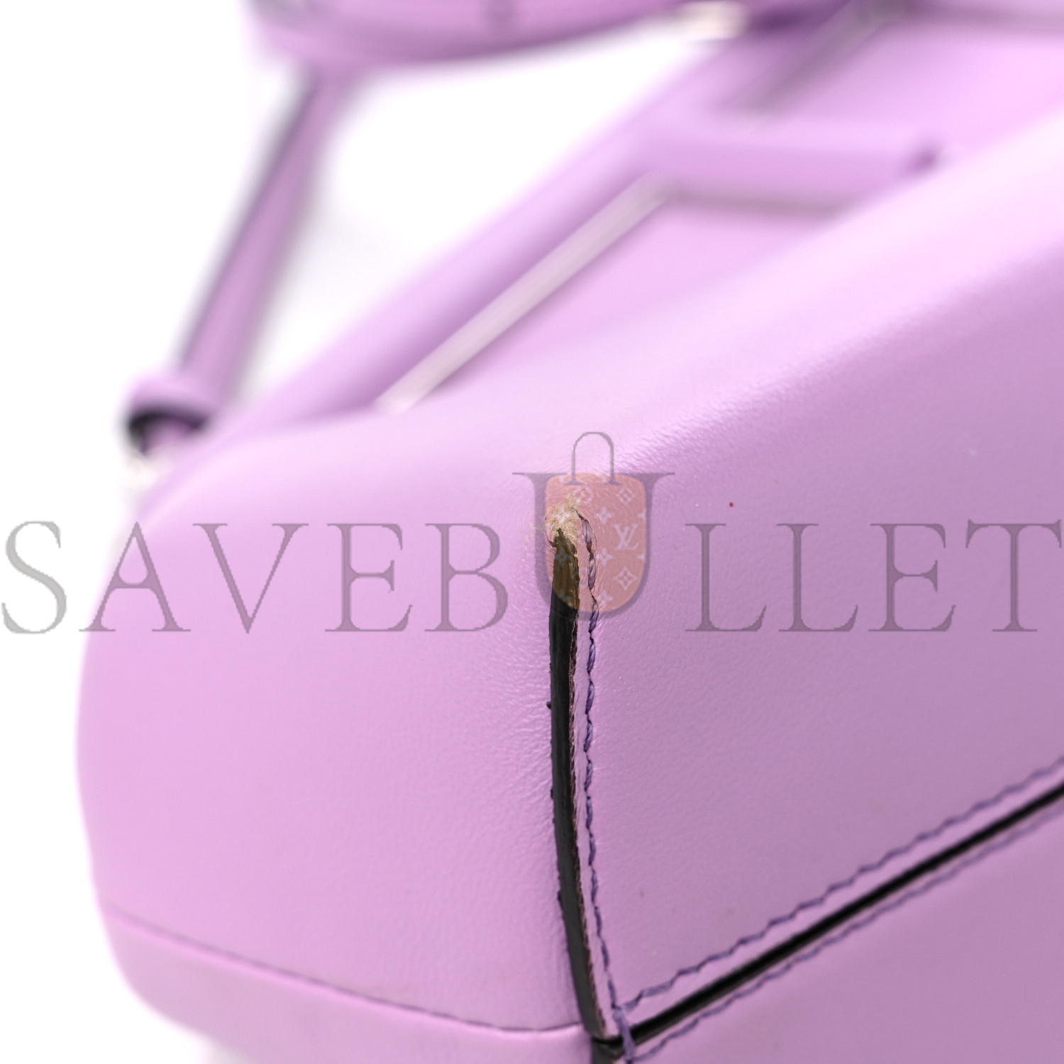 FENDI SHINY NAPPA SMALL FENDI FIRST VIOLETTA (26*18*9.5cm) FENDI SHINY NAPPA SMALL FENDI FIRST VIOLETTA (26*18*9.5cm)