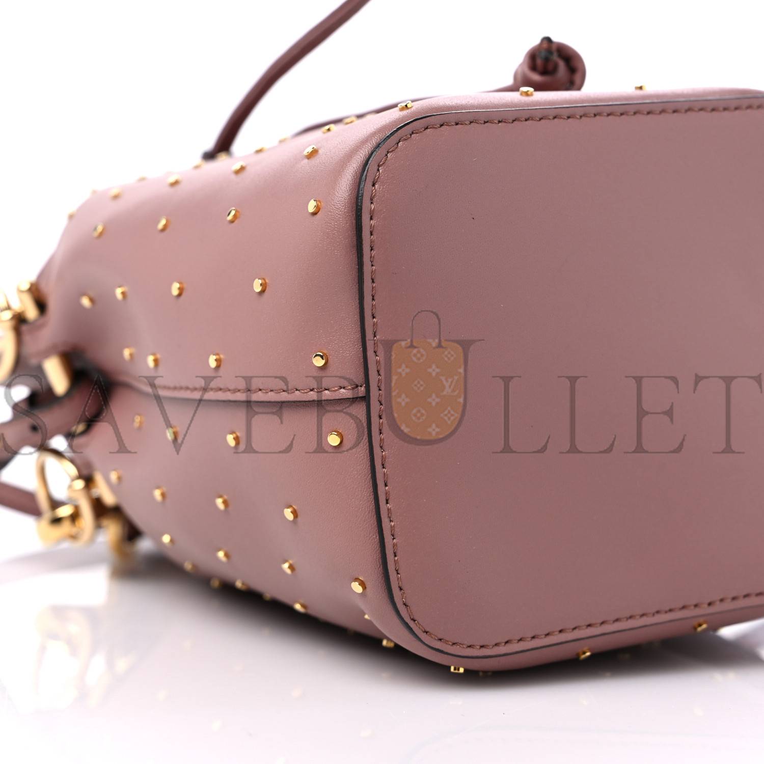 FENDI VITELLO LIBERTY F IS FENDI STUDDED MINI MON TRESOR BUCKET BAG ENGLISH ROSE (18*12*10cm) FENDI VITELLO LIBERTY F IS FENDI STUDDED MINI MON TRESOR BUCKET BAG ENGLISH ROSE (18*12*10cm)
