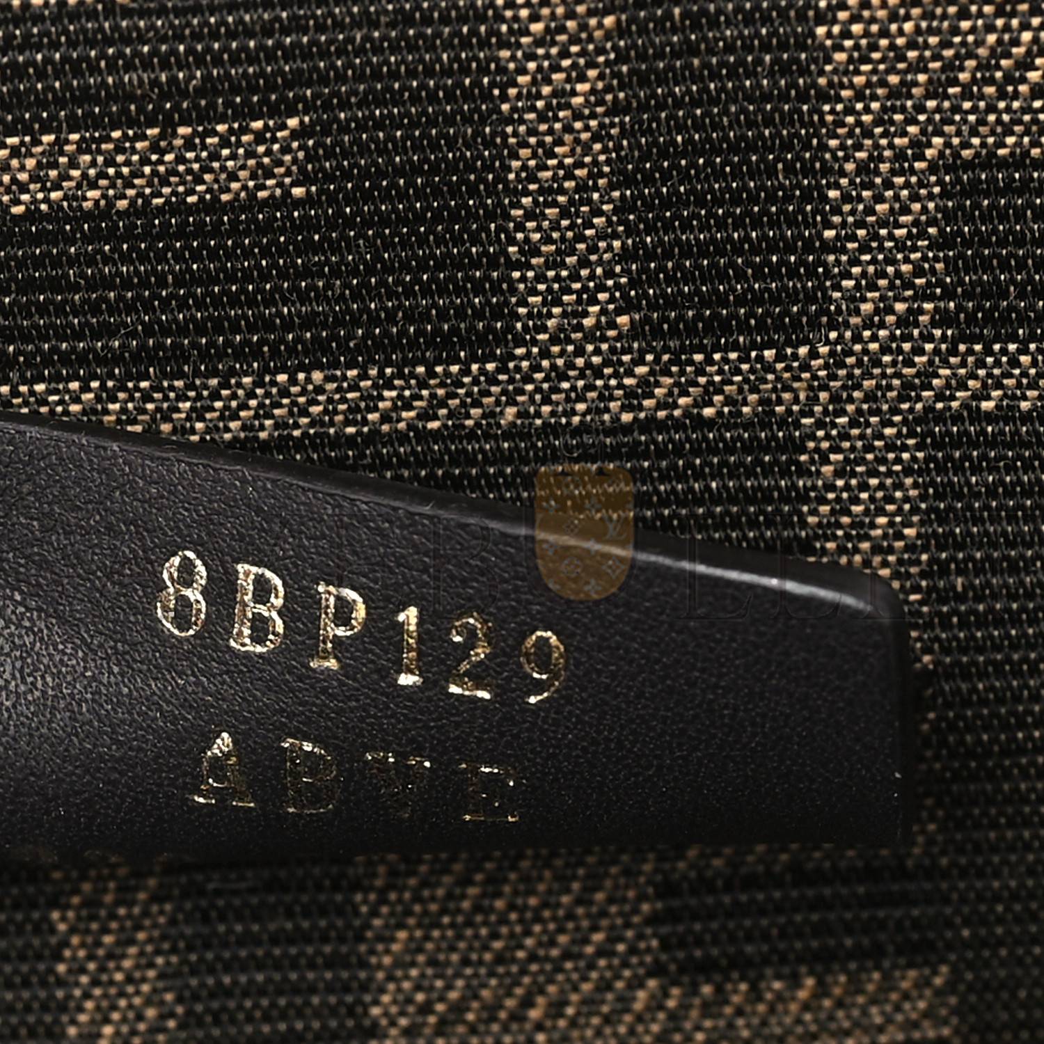 FENDI SHINY NAPPA SMALL FENDI FIRST WASABI (26*18*9.5cm)