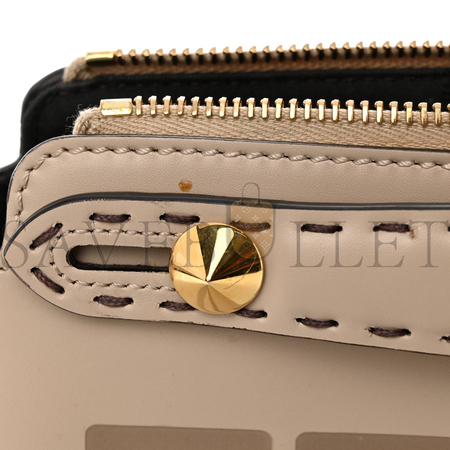 FENDI VITELLO KING LOGO EMBOSSED MINI BY THE WAY BOSTON BAG NUVOLA (19*13*9cm) FENDI VITELLO KING LOGO EMBOSSED MINI BY THE WAY BOSTON BAG NUVOLA (19*13*9cm)