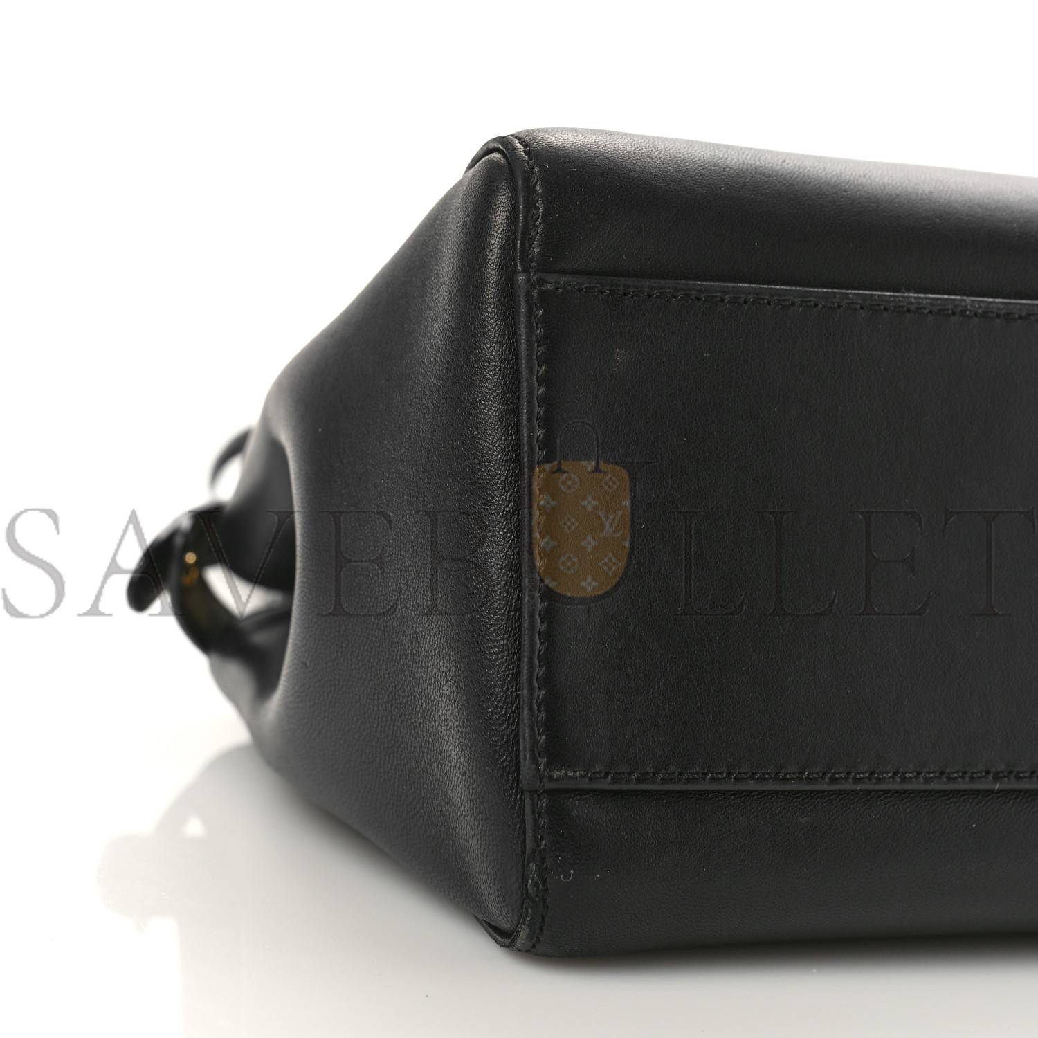 FENDI NAPPA MINI PEEKABOO ICONIC SATCHEL BLACK (23*17*11cm) FENDI NAPPA MINI PEEKABOO ICONIC SATCHEL BLACK (23*17*11cm)