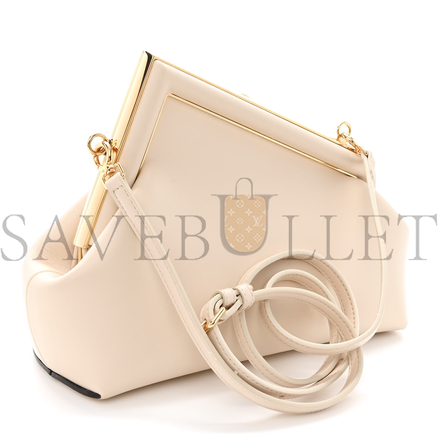 FENDI SHINY NAPPA SMALL FENDI FIRST NUVOLA (26*18*9.5cm) FENDI SHINY NAPPA SMALL FENDI FIRST NUVOLA (26*18*9.5cm)