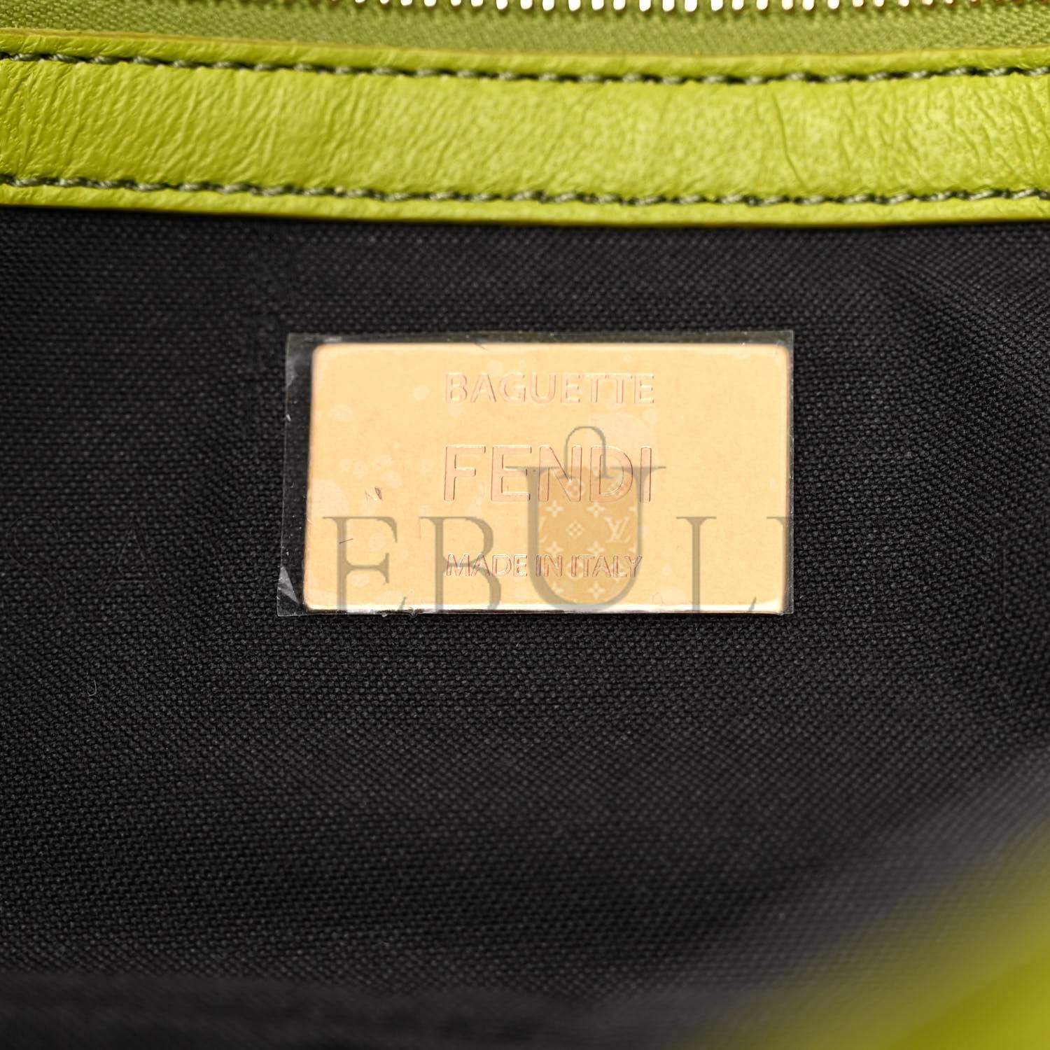 FENDI NAPPA FF 1974 EMBOSSED BAGUETTE WASABI (26*15*5cm) FENDI NAPPA FF 1974 EMBOSSED BAGUETTE WASABI (26*15*5cm)