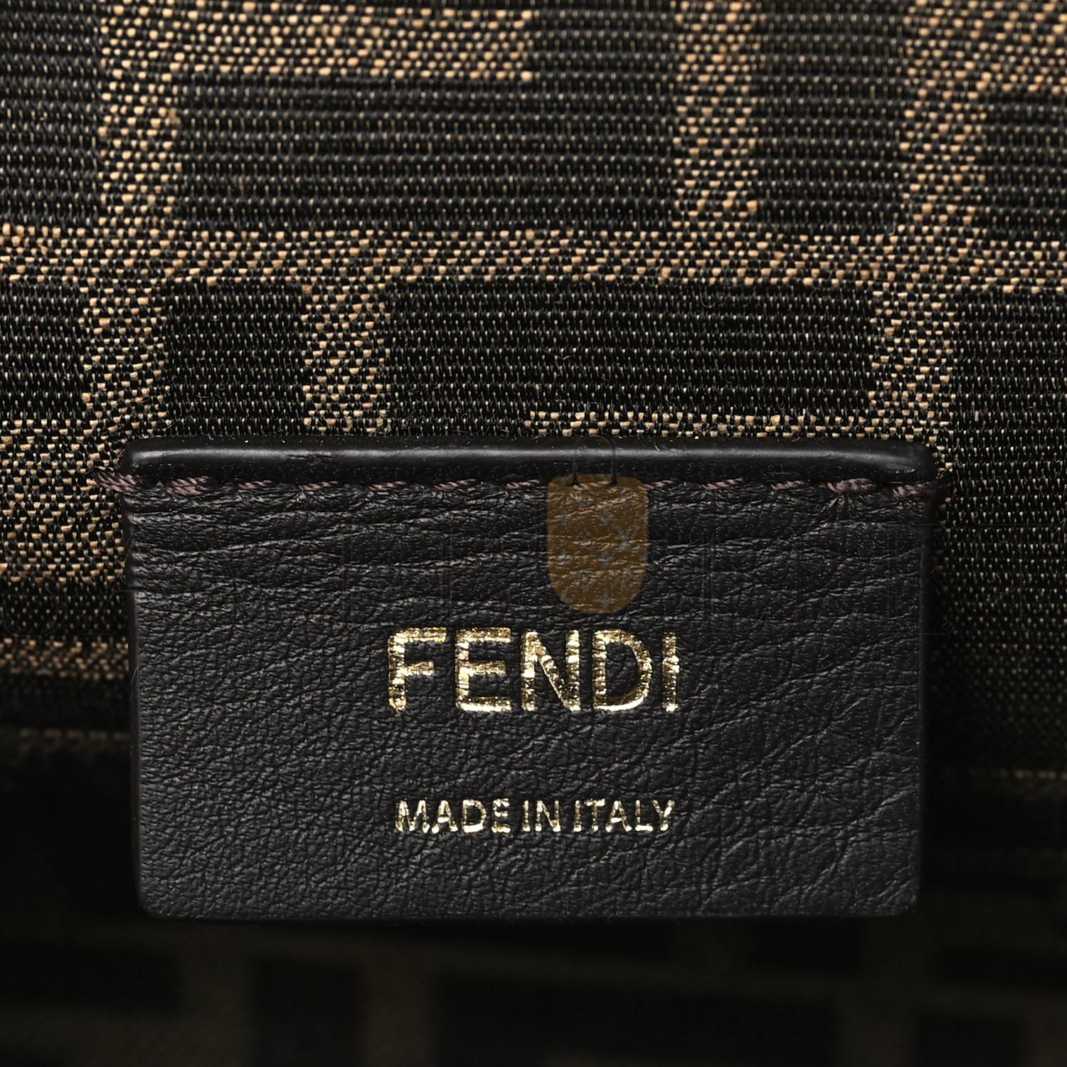 FENDI SHINY NAPPA SMALL FENDI FIRST WASABI (26*18*9.5cm)
