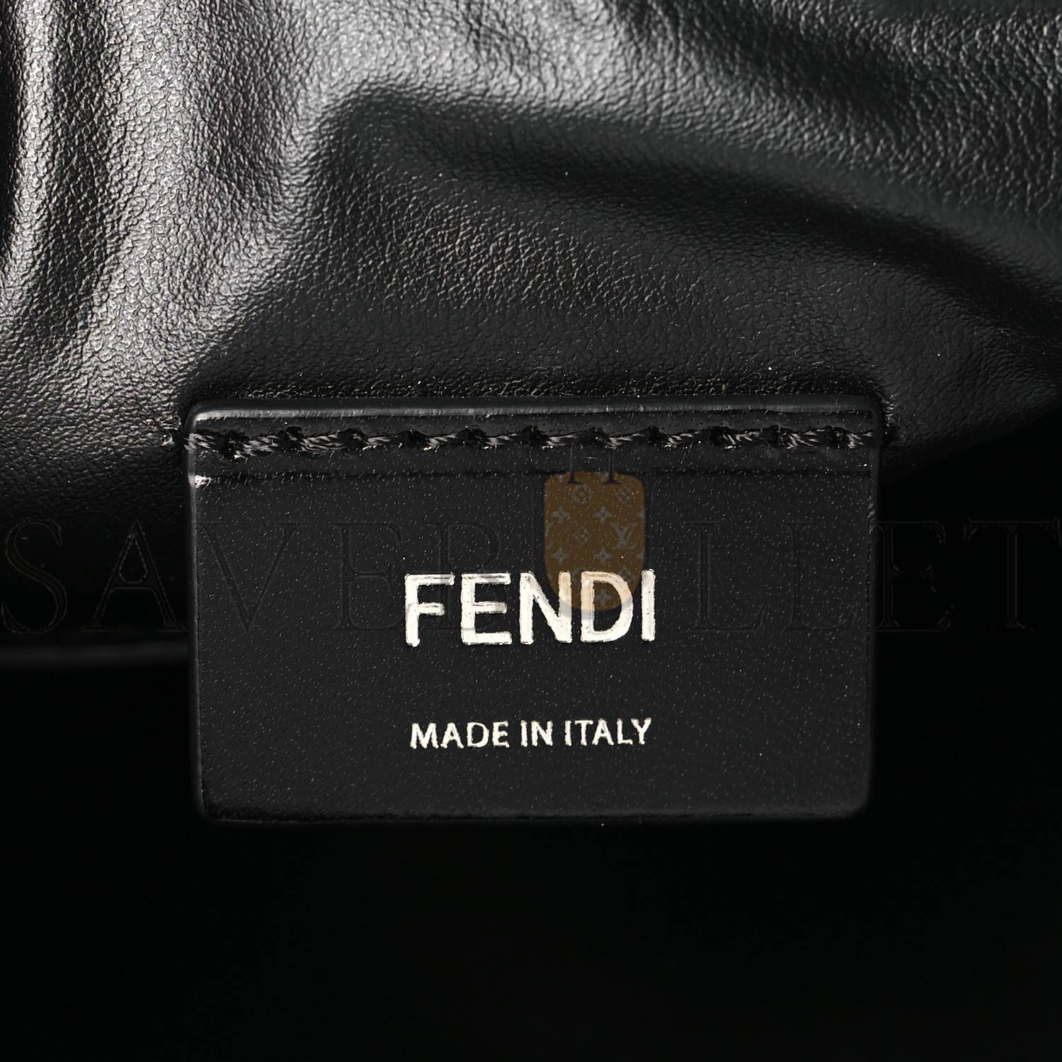 FENDI RECYCLED NYLON VITELLO GRACE LIGHT PEQUIN LOGO TRAVEL POUCH BLACK SUNFLOWER (25*13*11cm) FENDI RECYCLED NYLON VITELLO GRACE LIGHT PEQUIN LOGO TRAVEL POUCH BLACK SUNFLOWER (25*13*11cm)