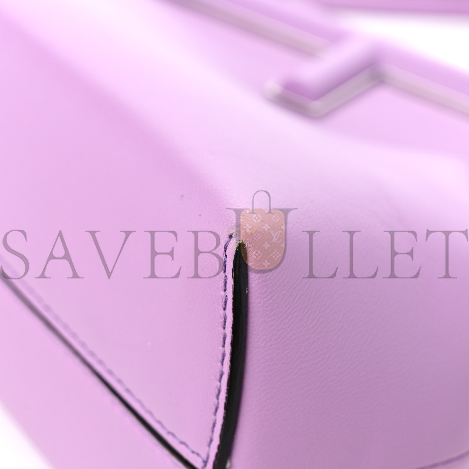 FENDI SHINY NAPPA SMALL FENDI FIRST VIOLETTA (26*18*9.5cm) FENDI SHINY NAPPA SMALL FENDI FIRST VIOLETTA (26*18*9.5cm)