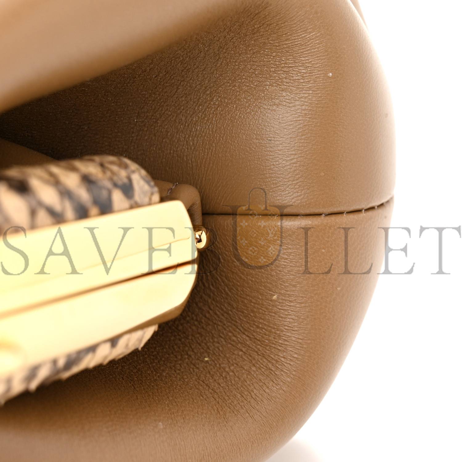 FENDI SHINY NAPPA SNAKESKIN SMALL FENDI FIRST SAND MAKE UP (26*18*9.5cm) FENDI SHINY NAPPA SNAKESKIN SMALL FENDI FIRST SAND MAKE UP (26*18*9.5cm)