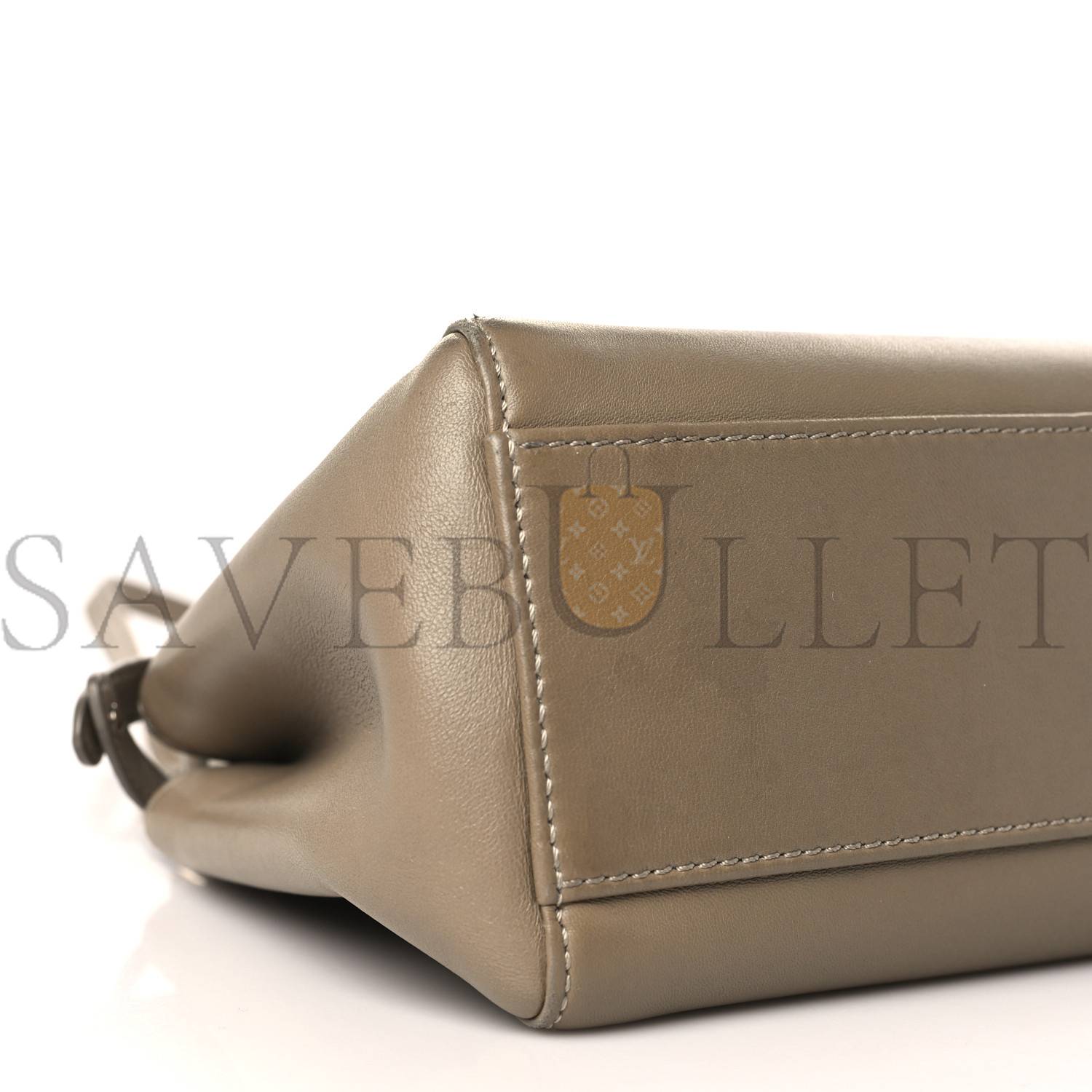 FENDI NAPPA MINI PEEKABOO ICONIC SATCHEL TORTORA (23*18*11cm) FENDI NAPPA MINI PEEKABOO ICONIC SATCHEL TORTORA (23*18*11cm)