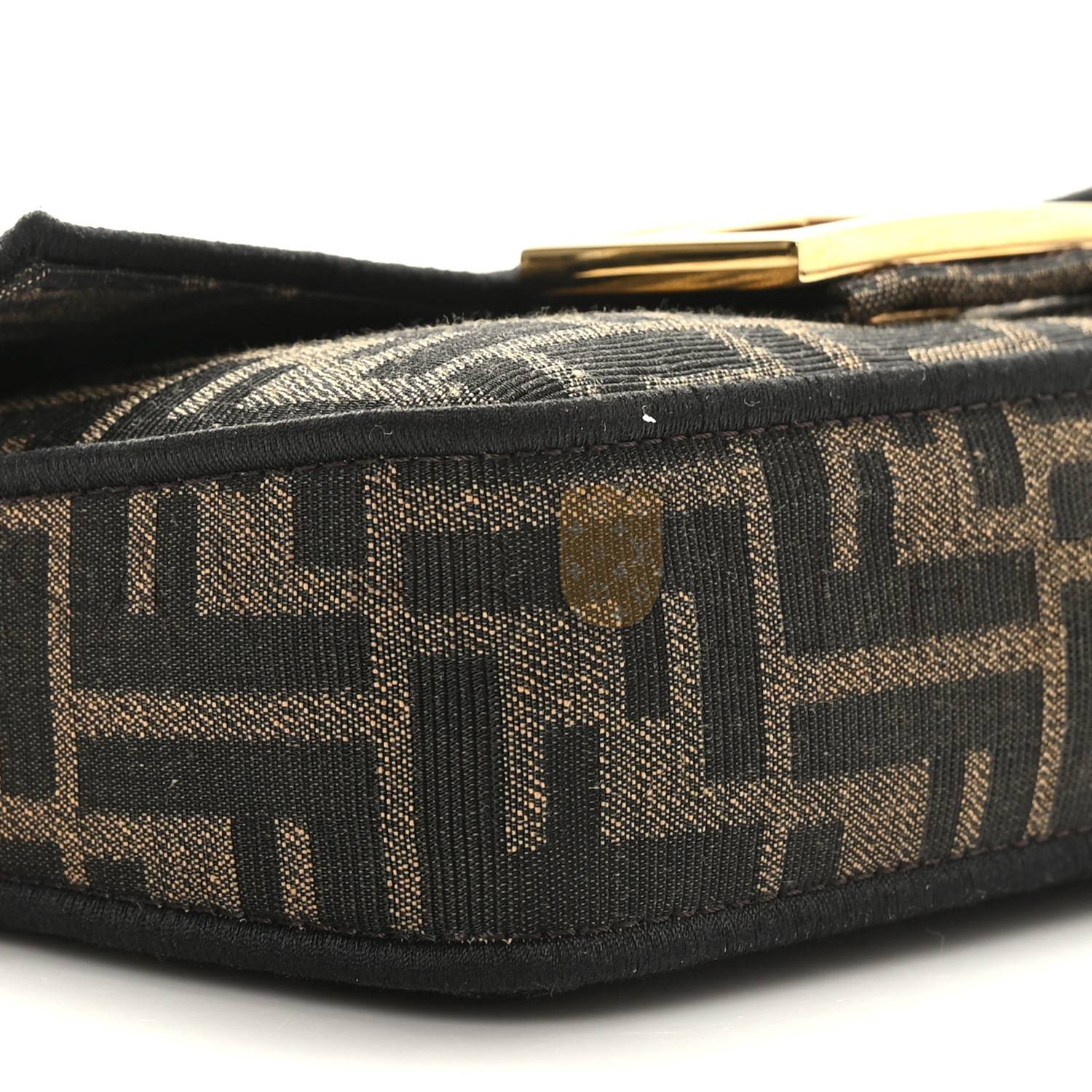 FENDI FABRIC JACQUARD FF 1974 MINI BAGUETTE TOBACCO MORO BLACK (19*11*5cm) FENDI FABRIC JACQUARD FF 1974 MINI BAGUETTE TOBACCO MORO BLACK (19*11*5cm)