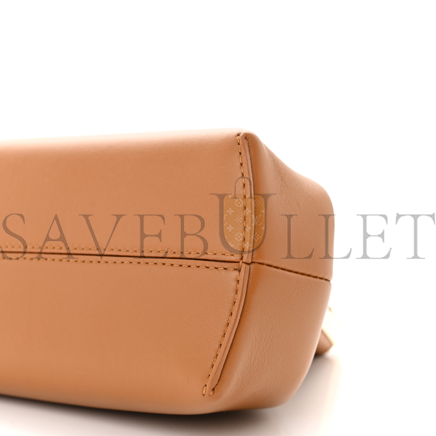 FENDI SHINY NAPPA SMALL FENDI FIRST CARAMELLO (26*18*9.5cm) FENDI SHINY NAPPA SMALL FENDI FIRST CARAMELLO (26*18*9.5cm)