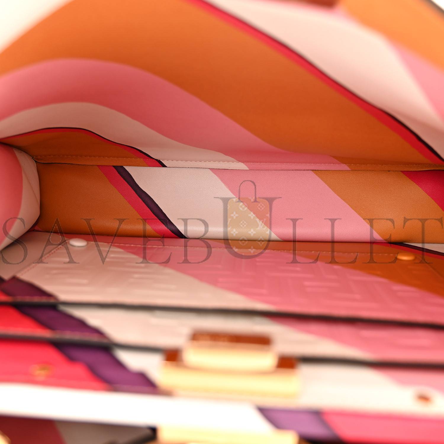 FENDI VITELLO SETA NAPPA FF STRIPED EMBOSSED MEDIUM PEEKABOO I SEE U SATCHEL MIELE SCURO MULTICOLOR (33*25*13cm) FENDI VITELLO SETA NAPPA FF STRIPED EMBOSSED MEDIUM PEEKABOO I SEE U SATCHEL MIELE SCURO MULTICOLOR (33*25*13cm)