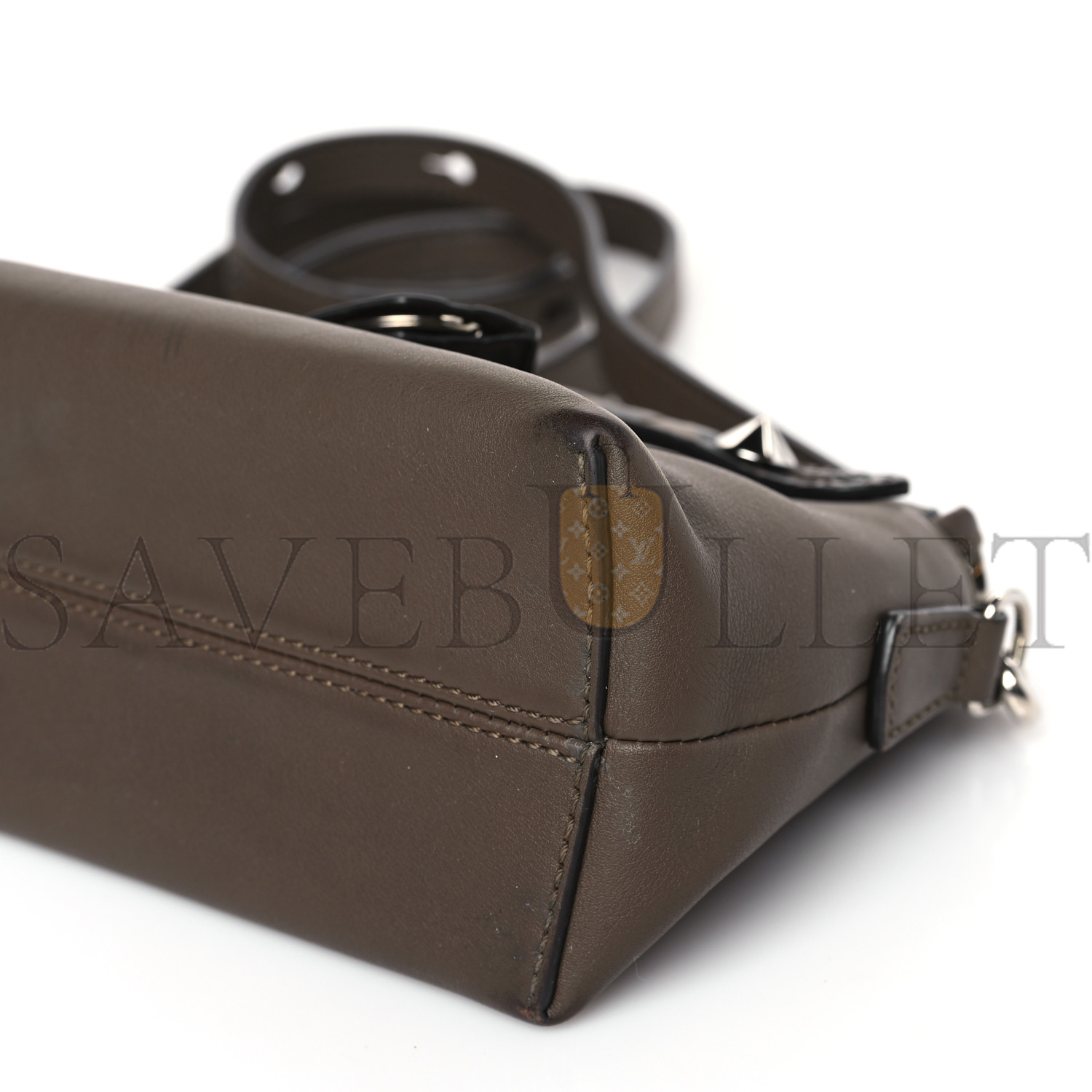 FENDI VITELLO DOLCE BI-COLOR FF 1974 EMBOSSED MINI BY THE WAY BOSTON BAG MAYA BLACK (22*14*10cm) FENDI VITELLO DOLCE BI-COLOR FF 1974 EMBOSSED MINI BY THE WAY BOSTON BAG MAYA BLACK (22*14*10cm)