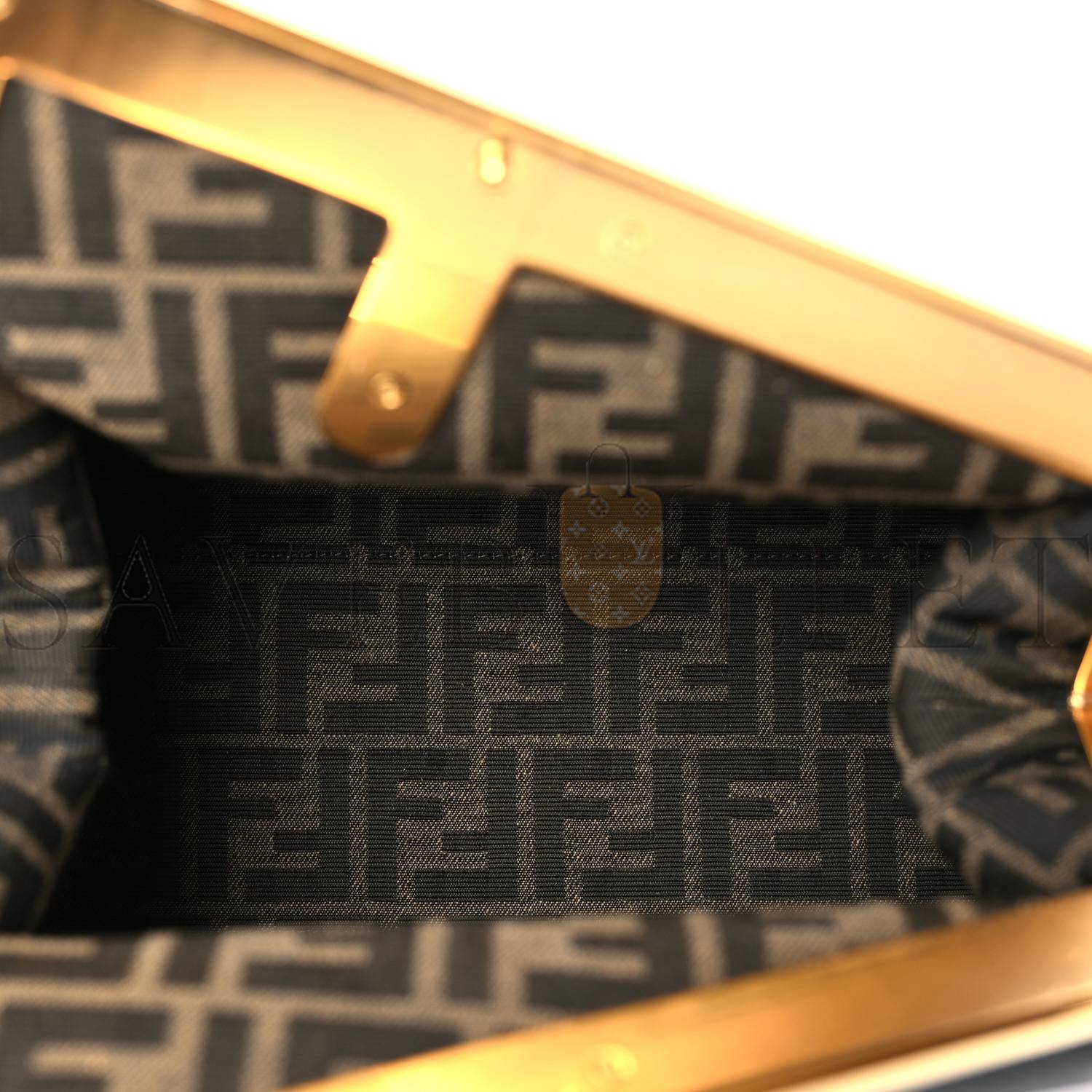 FENDI SHINY NAPPA MEDIUM FENDI FIRST BLACK (31*25*11cm) FENDI SHINY NAPPA MEDIUM FENDI FIRST BLACK (31*25*11cm)