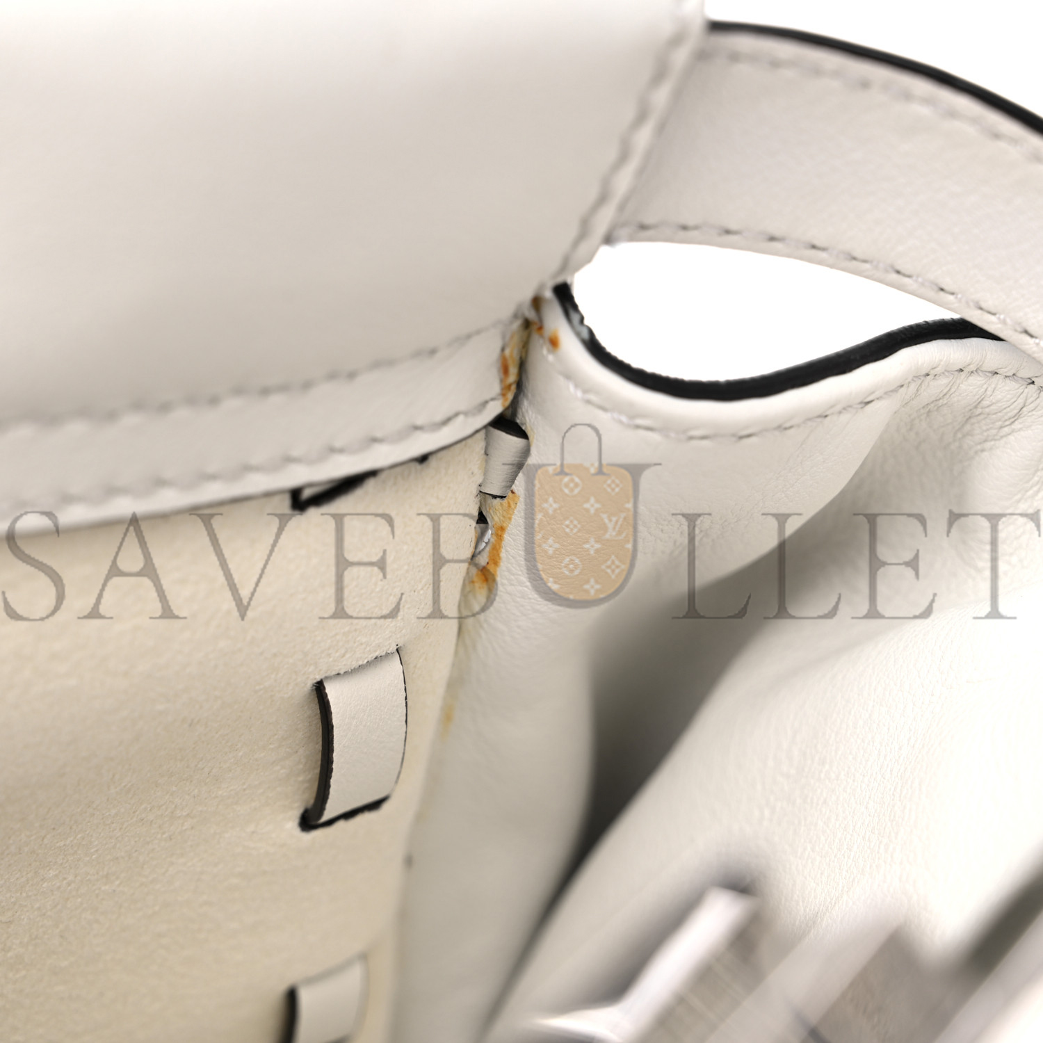 FENDI VITELLO SETA CENTURY NAPPA WHIPSTITCH MEDIUM PEEKABOO ICONIC SATCHEL WHITE (34*26*14cm) FENDI VITELLO SETA CENTURY NAPPA WHIPSTITCH MEDIUM PEEKABOO ICONIC SATCHEL WHITE (34*26*14cm)