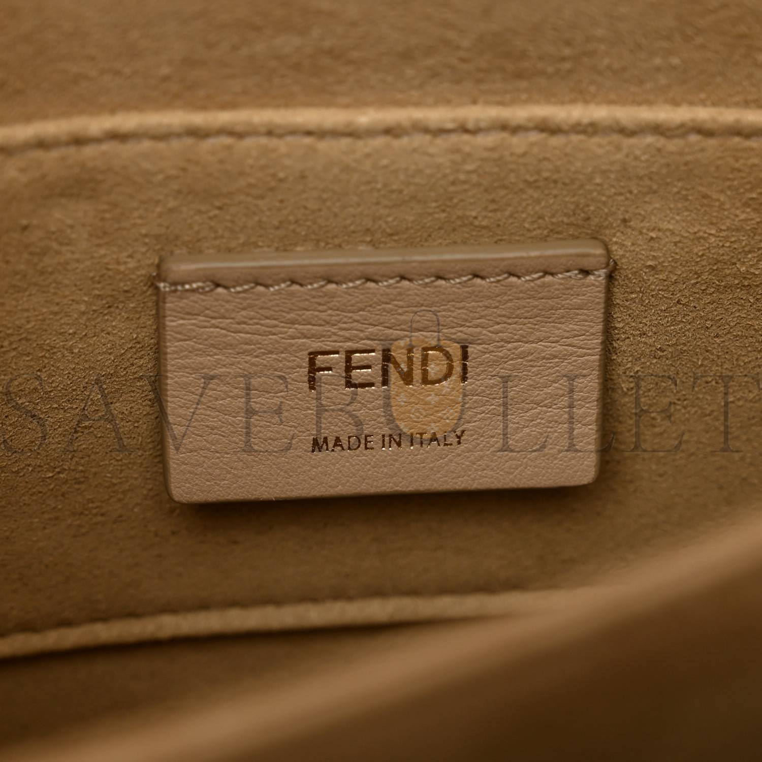 FENDI VITELLO LIBERTY BI-COLOR FF 1974 EMBOSSED SMALL KAN U SHOULDER BAG MAYA BLACK (19*15*9cm) FENDI VITELLO LIBERTY BI-COLOR FF 1974 EMBOSSED SMALL KAN U SHOULDER BAG MAYA BLACK (19*15*9cm)
