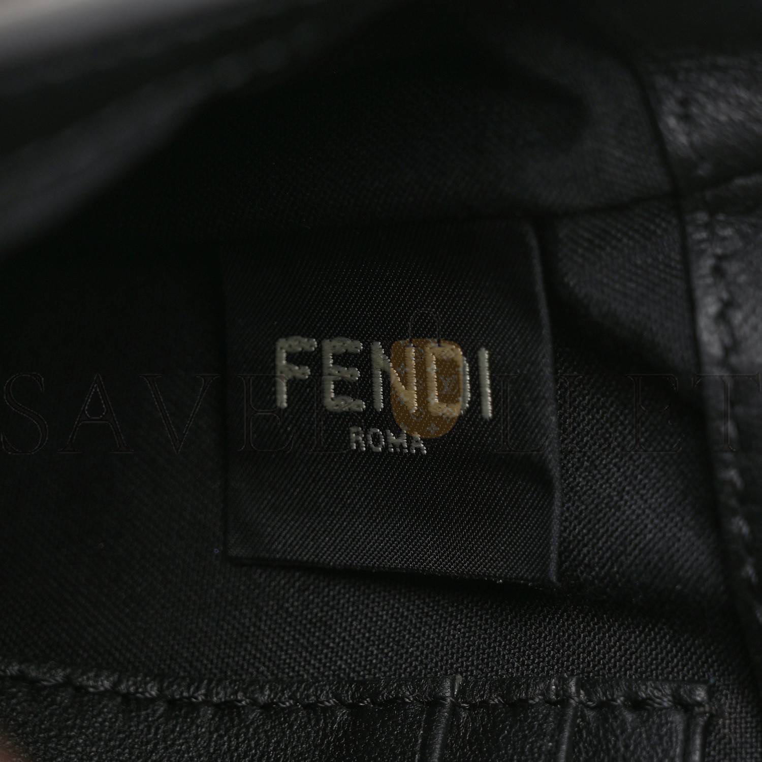 FENDI NAPPA FF 1974 EMBOSSED MINI BAGUETTE BLACK (18*12*4cm) FENDI NAPPA FF 1974 EMBOSSED MINI BAGUETTE BLACK (18*12*4cm)