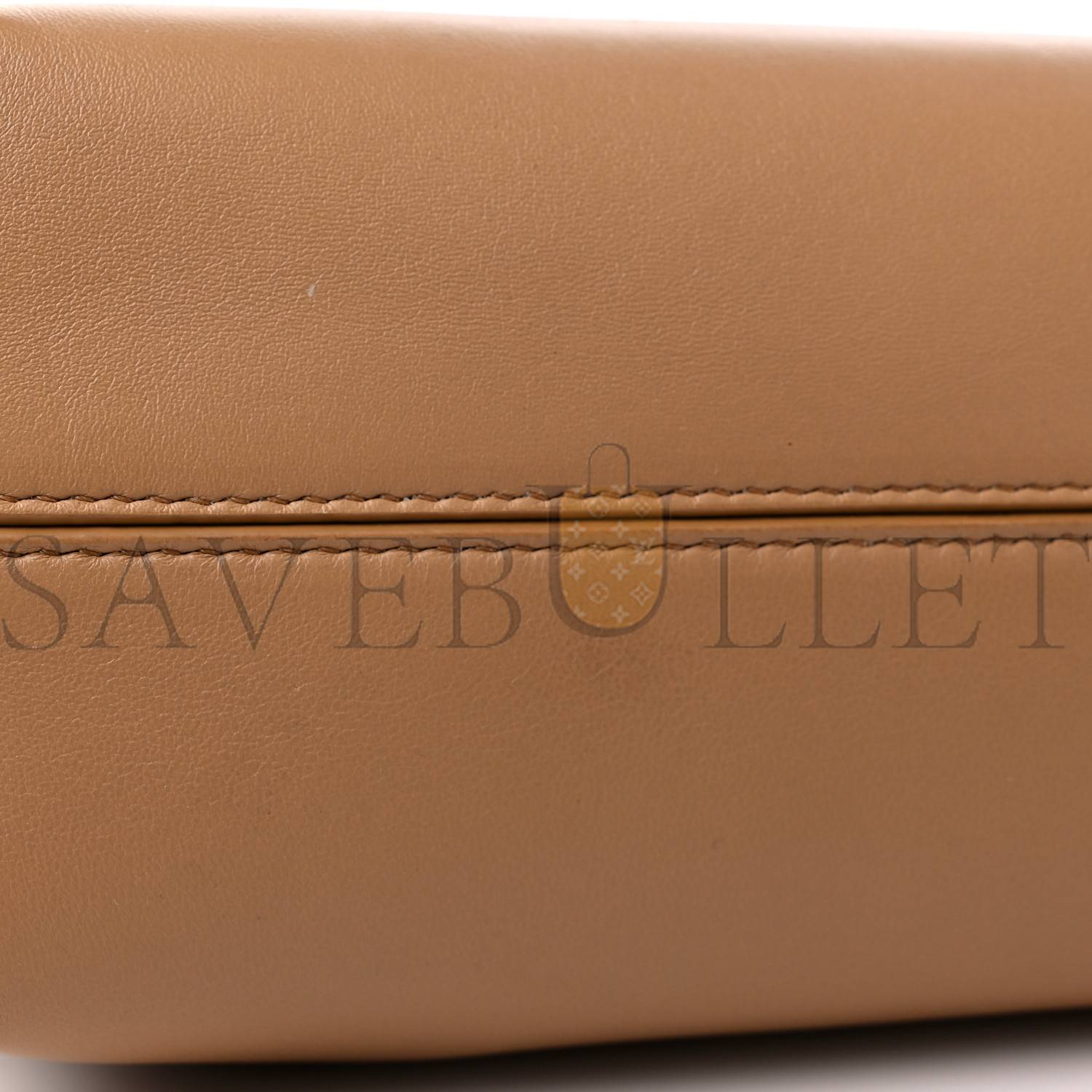 FENDI SHINY NAPPA SMALL FENDI FIRST SAND (26*18*9.5cm) FENDI SHINY NAPPA SMALL FENDI FIRST SAND (26*18*9.5cm)