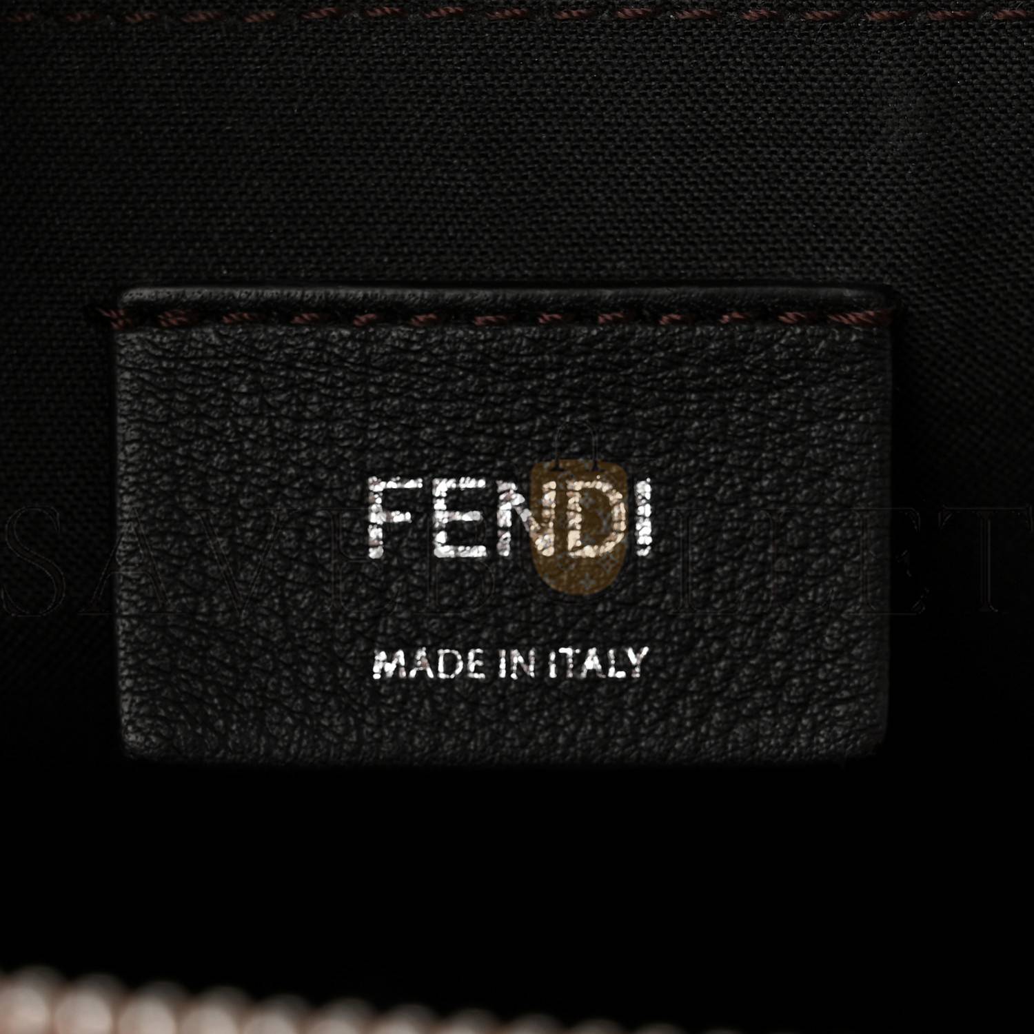 FENDI VITELLO KING LOGO EMBOSSED MEDIUM BY THE WAY BOSTON BAG CUOIO (28*19*13cm) FENDI VITELLO KING LOGO EMBOSSED MEDIUM BY THE WAY BOSTON BAG CUOIO (28*19*13cm)