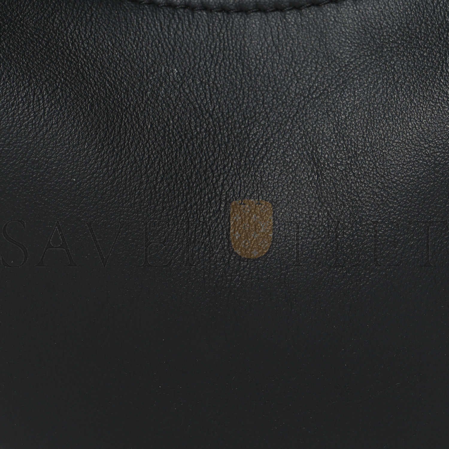FENDI VITELLO GRACE MATTE NANO FENDIGRAPHY HOBO CHARM BLACK (15*10*5cm) FENDI VITELLO GRACE MATTE NANO FENDIGRAPHY HOBO CHARM BLACK (15*10*5cm)