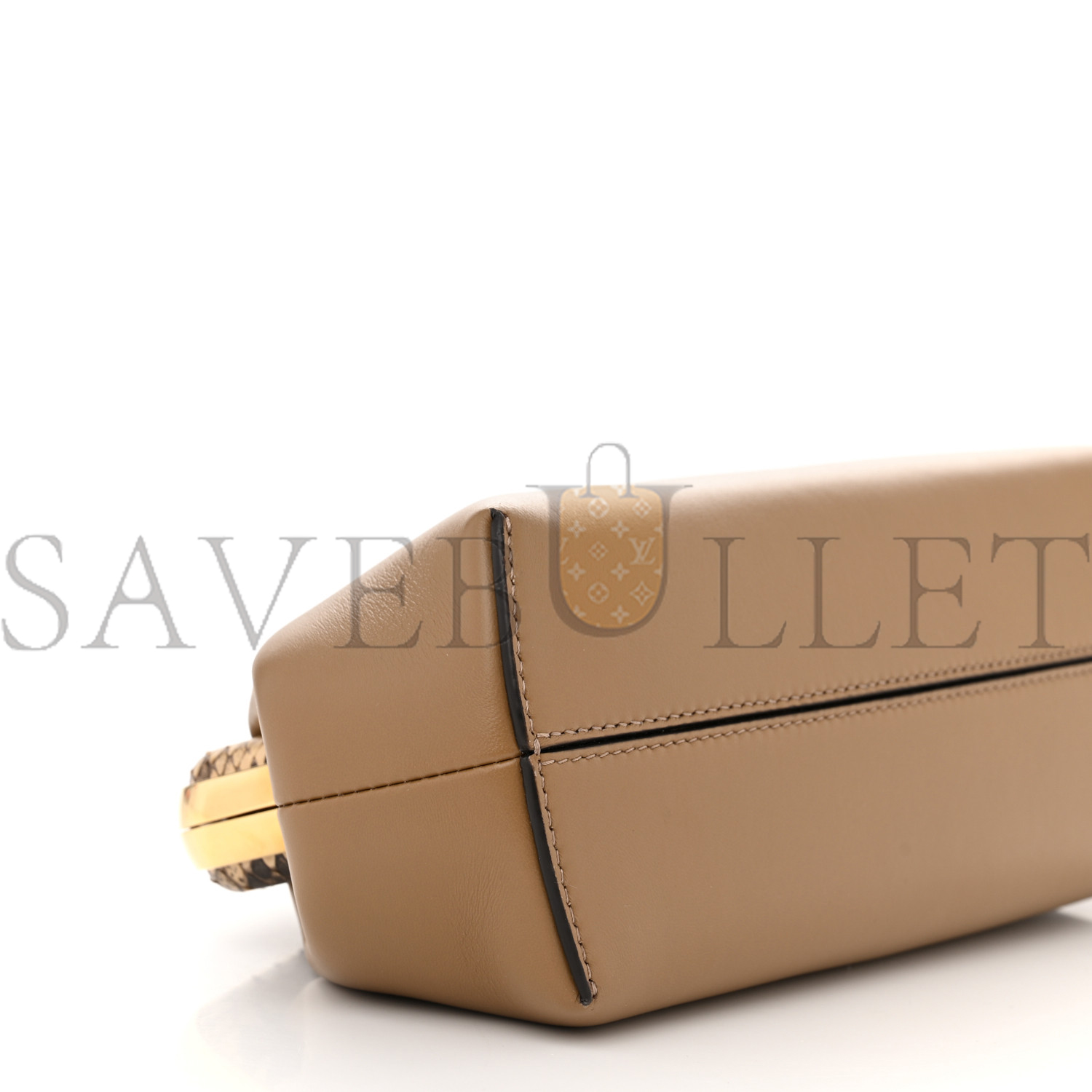 FENDI SHINY NAPPA SNAKESKIN SMALL FENDI FIRST SAND MAKE UP (26*18*9.5cm) FENDI SHINY NAPPA SNAKESKIN SMALL FENDI FIRST SAND MAKE UP (26*18*9.5cm)