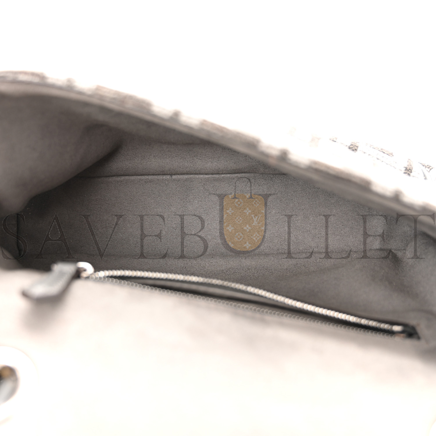 FENDI CHENILLE VITELLO SETA FF MIDI CHAIN BAGUETTE ANTHRACITE ASFALTO (22*13*6cm) FENDI CHENILLE VITELLO SETA FF MIDI CHAIN BAGUETTE ANTHRACITE ASFALTO (22*13*6cm)