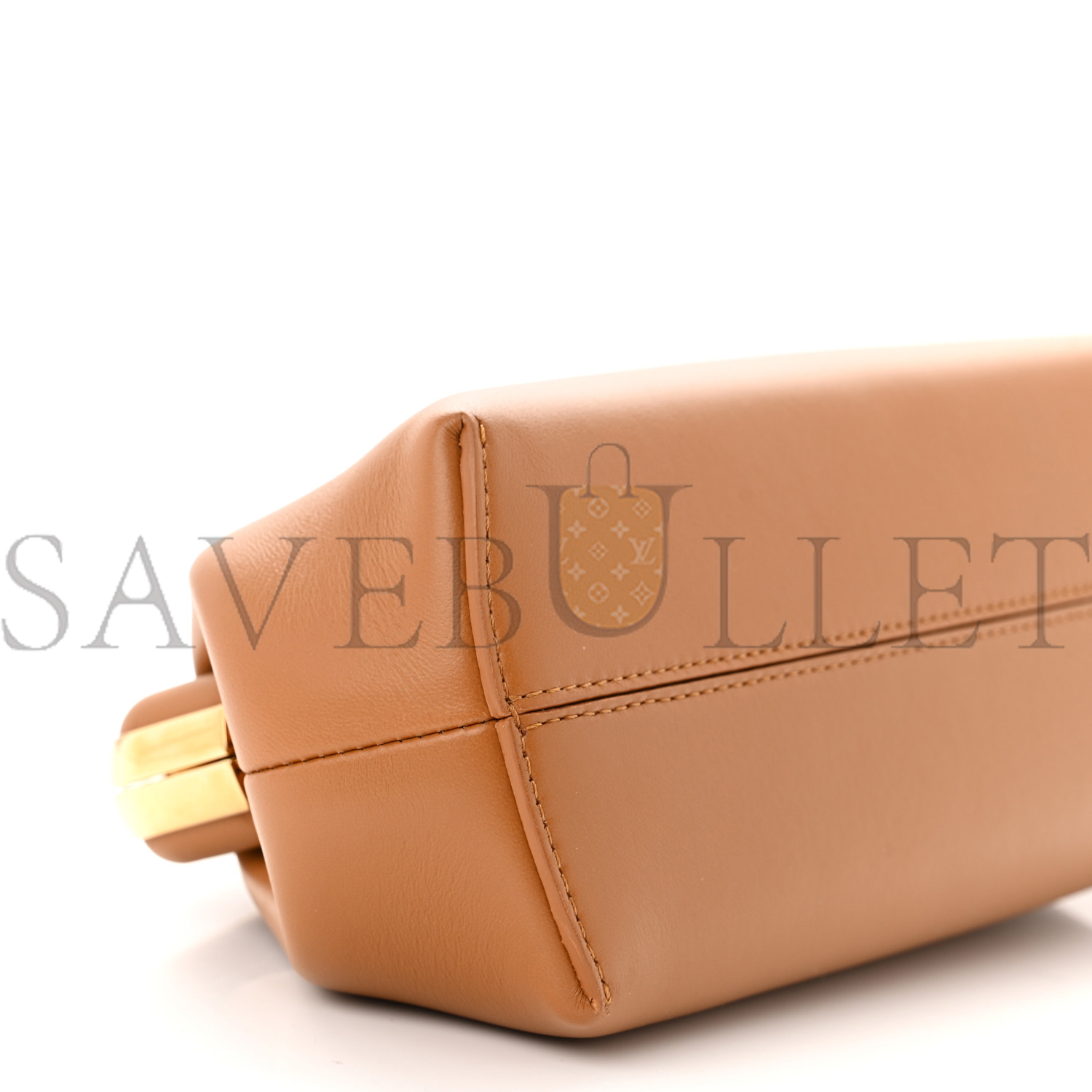 FENDI SHINY NAPPA SMALL FENDI FIRST CARAMELLO (26*18*9.5cm) FENDI SHINY NAPPA SMALL FENDI FIRST CARAMELLO (26*18*9.5cm)