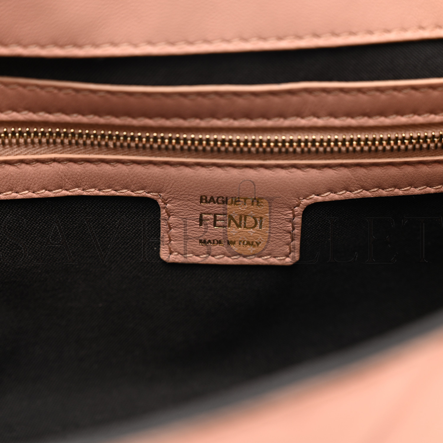 FENDI NAPPA FF 1974 EMBOSSED BAGUETTE ROSA BOURBON (27*15*6cm) FENDI NAPPA FF 1974 EMBOSSED BAGUETTE ROSA BOURBON (27*15*6cm)