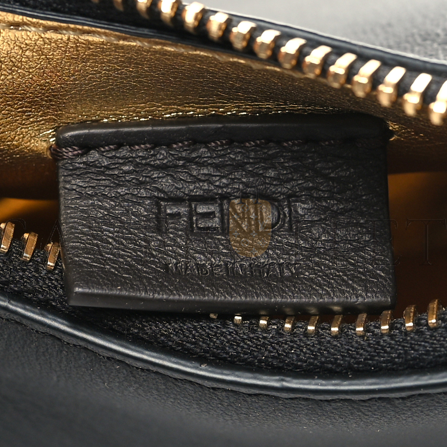 FENDI VITELLO GRACE MATTE NANO FENDIGRAPHY HOBO CHARM BLACK (15*10*5cm) FENDI VITELLO GRACE MATTE NANO FENDIGRAPHY HOBO CHARM BLACK (15*10*5cm)