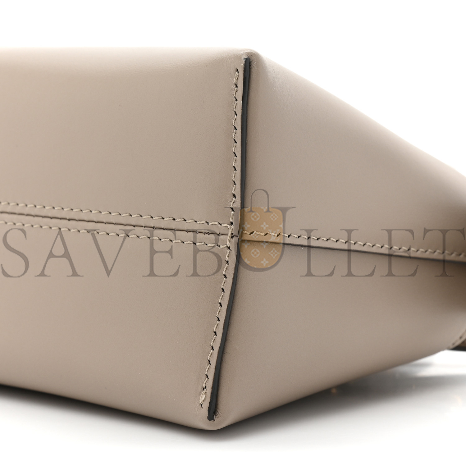 FENDI VITELLO KING PLEXIGLASS LOGO EMBOSSED MINI BY THE WAY TOP HANDLE BOSTON BAG TORTORA (17*11*8cm) FENDI VITELLO KING PLEXIGLASS LOGO EMBOSSED MINI BY THE WAY TOP HANDLE BOSTON BAG TORTORA (17*11*8cm)