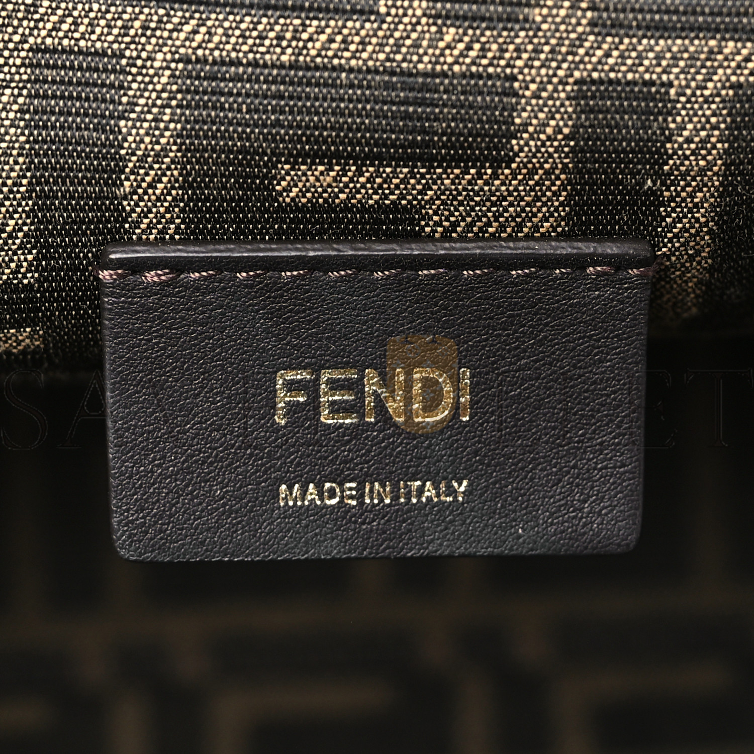 FENDI SHINY NAPPA MEDIUM FENDI FIRST BLACK (31*25*11cm) FENDI SHINY NAPPA MEDIUM FENDI FIRST BLACK (31*25*11cm)