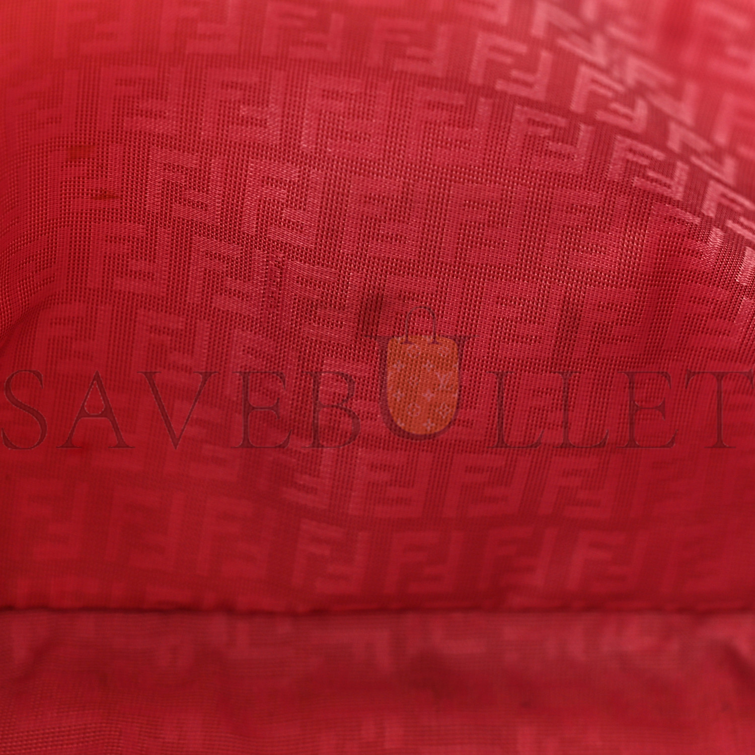 FENDI NAPPA LOGO EMBOSSED BAGUETTE RED (26*14*4cm) FENDI NAPPA LOGO EMBOSSED BAGUETTE RED (26*14*4cm)