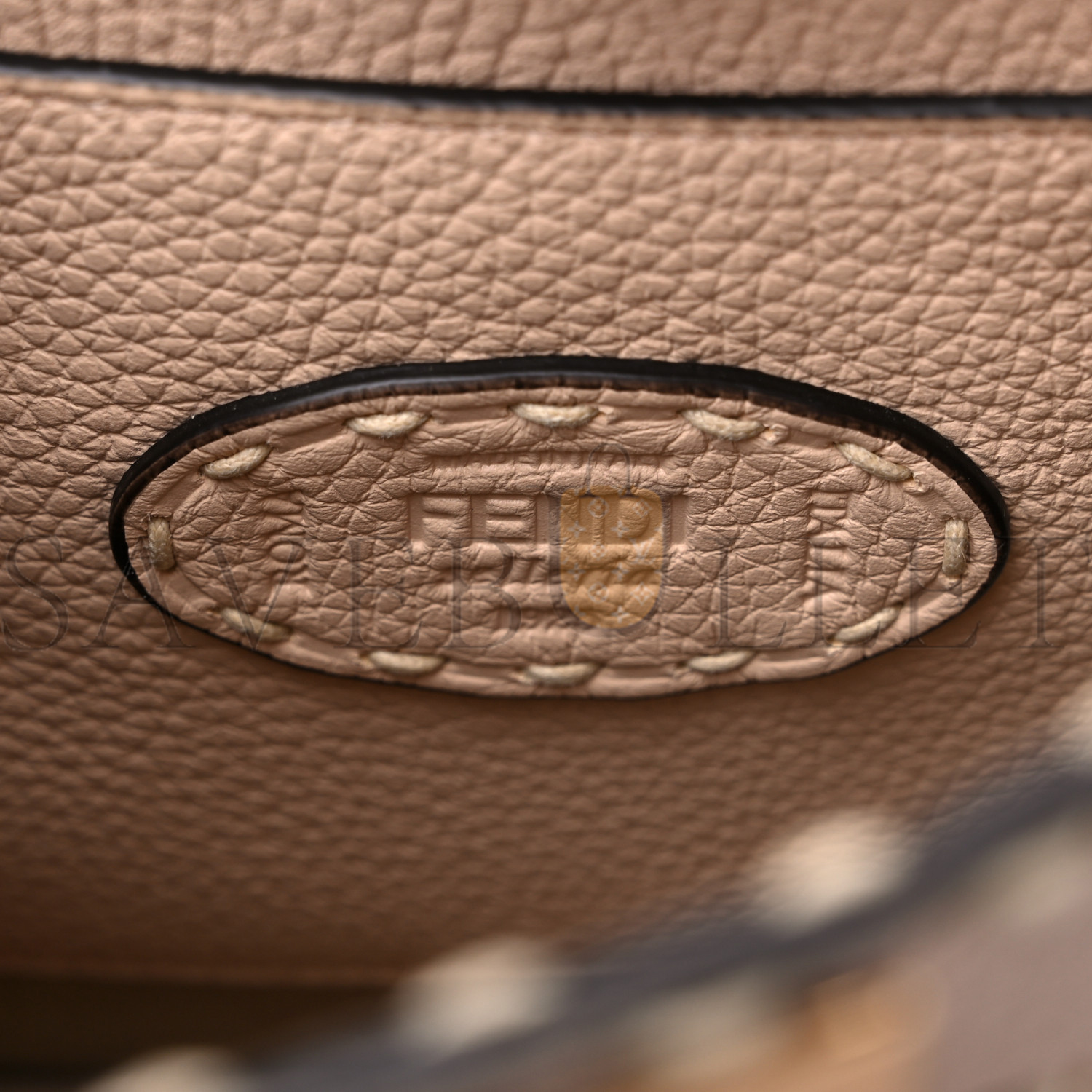 FENDI VITELLO GRANATO CAMOSCIO SELLERIA MACRO STITCHINGS SMALL PEEKABOO I SEE U SATCHEL ROSA PLASTER (27*20*11cm) FENDI VITELLO GRANATO CAMOSCIO SELLERIA MACRO STITCHINGS SMALL PEEKABOO I SEE U SATCHEL ROSA PLASTER (27*20*11cm)