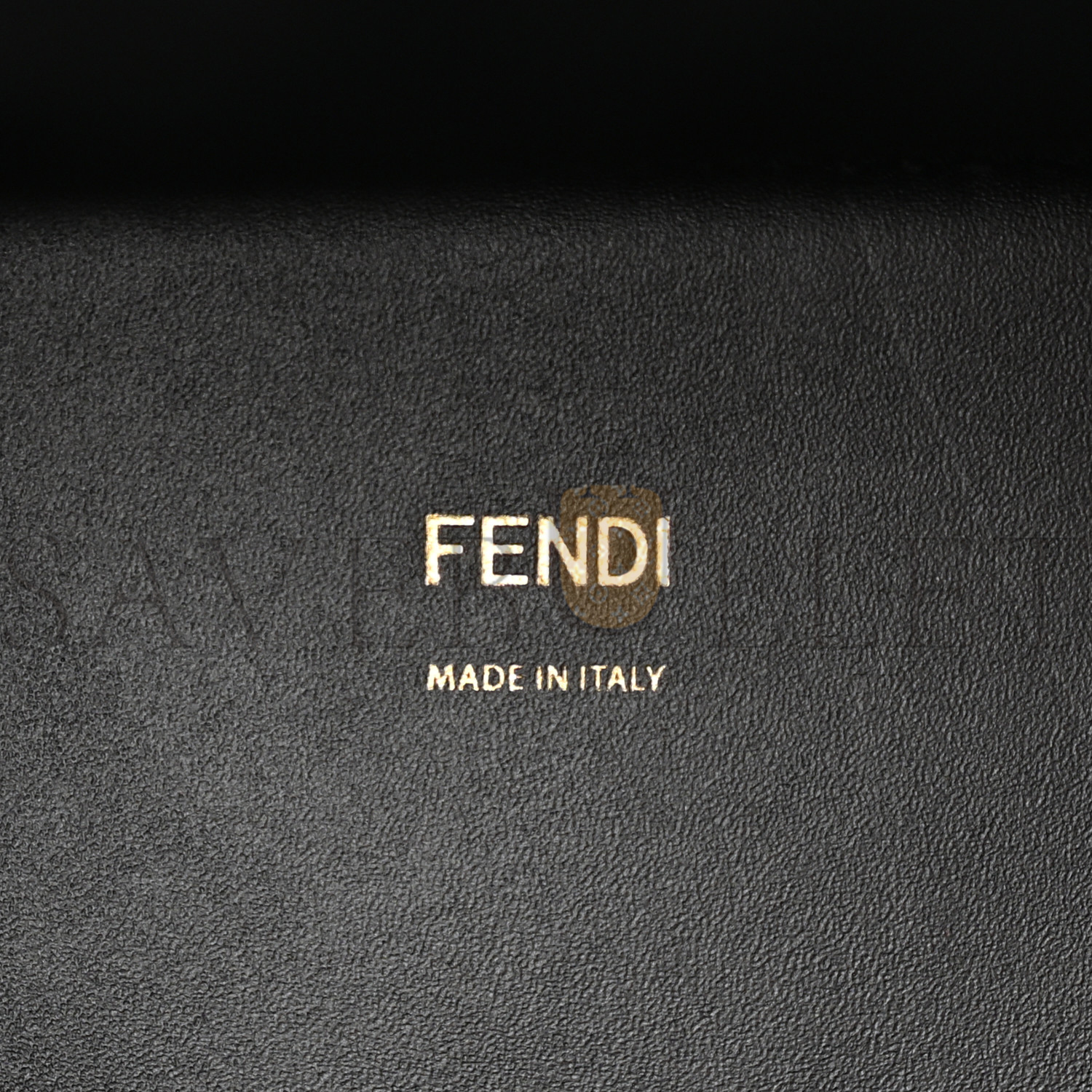 FENDI VITELLO KING PLEXIGLASS MEDIUM FENDI SUNSHINE SHOPPER TOTE BLACK (36*30*15cm) FENDI VITELLO KING PLEXIGLASS MEDIUM FENDI SUNSHINE SHOPPER TOTE BLACK (36*30*15cm)