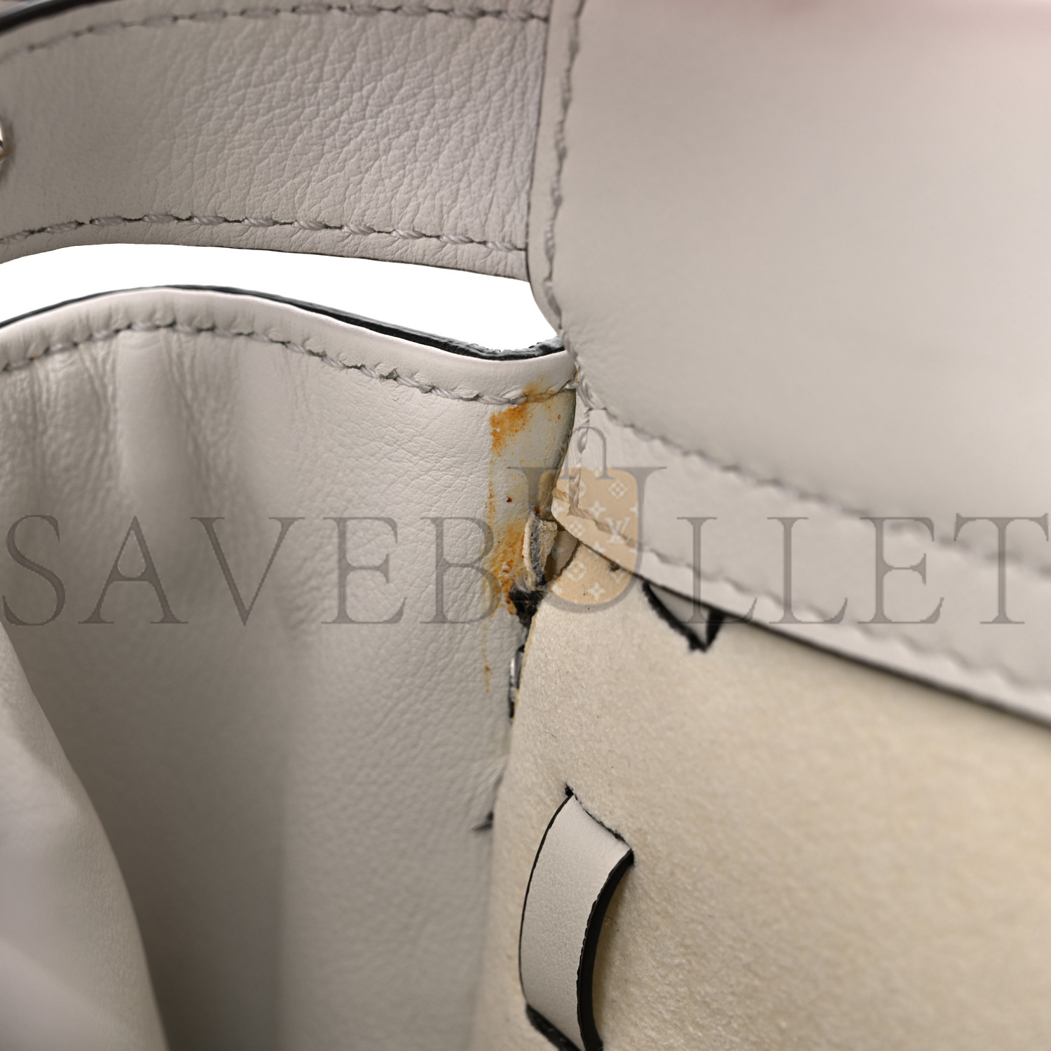 FENDI VITELLO SETA CENTURY NAPPA WHIPSTITCH MEDIUM PEEKABOO ICONIC SATCHEL WHITE (34*26*14cm) FENDI VITELLO SETA CENTURY NAPPA WHIPSTITCH MEDIUM PEEKABOO ICONIC SATCHEL WHITE (34*26*14cm)