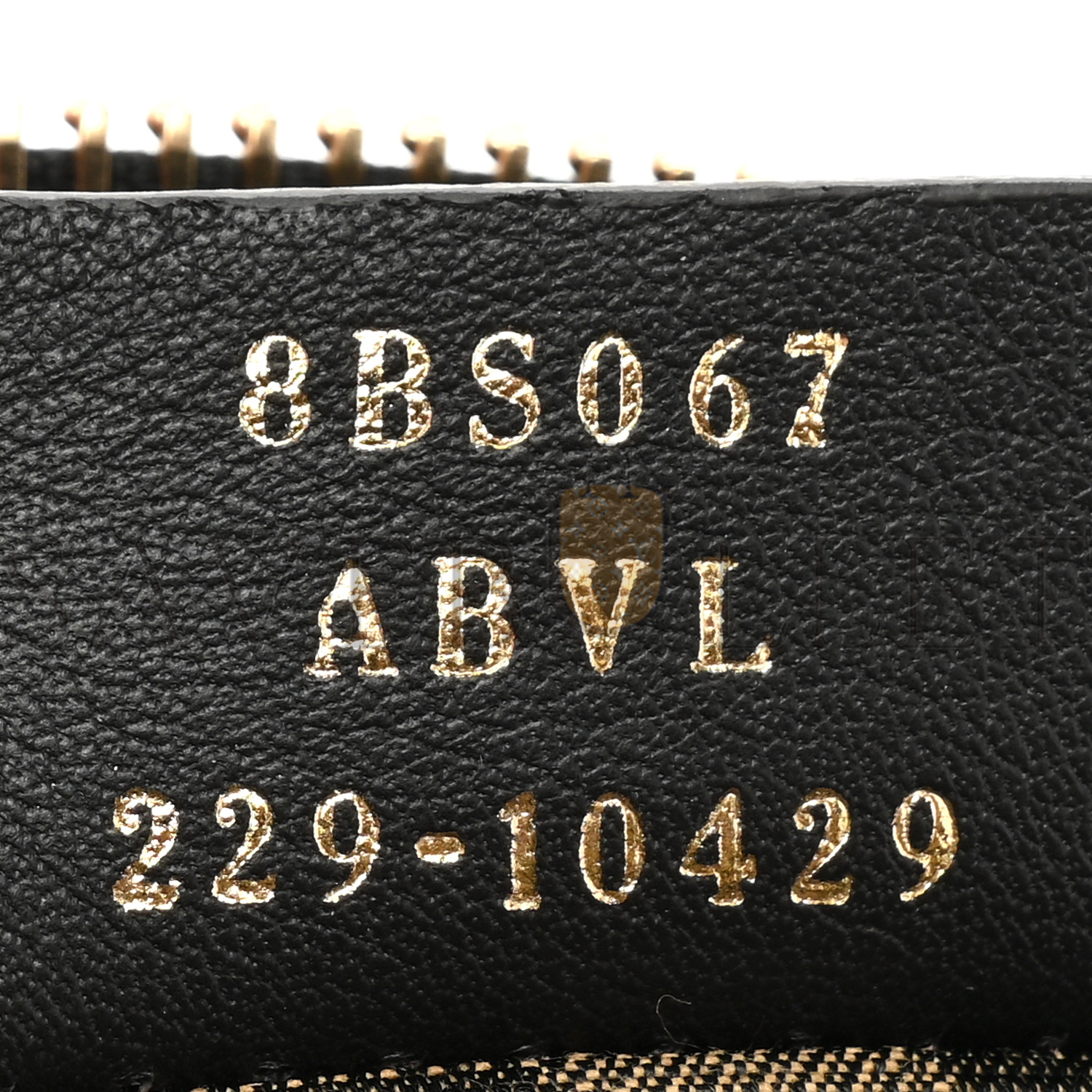 FENDI VITELLO KING PLEXIGLASS LOGO EMBOSSED MINI BY THE WAY TOP HANDLE BOSTON BAG BLACK (18*11*8cm) FENDI VITELLO KING PLEXIGLASS LOGO EMBOSSED MINI BY THE WAY TOP HANDLE BOSTON BAG BLACK (18*11*8cm)