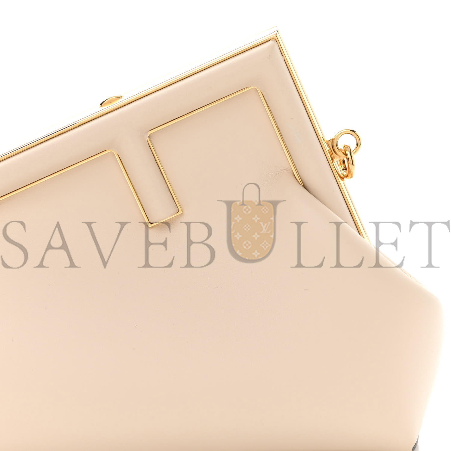FENDI SHINY NAPPA SMALL FENDI FIRST NUVOLA (26*18*9.5cm) FENDI SHINY NAPPA SMALL FENDI FIRST NUVOLA (26*18*9.5cm)