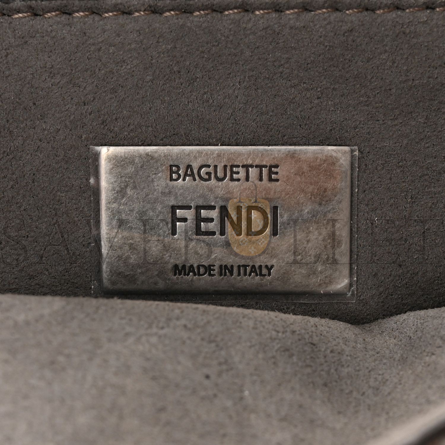 FENDI CHENILLE VITELLO SETA FF MIDI CHAIN BAGUETTE ANTHRACITE ASFALTO (22*13*6cm) FENDI CHENILLE VITELLO SETA FF MIDI CHAIN BAGUETTE ANTHRACITE ASFALTO (22*13*6cm)