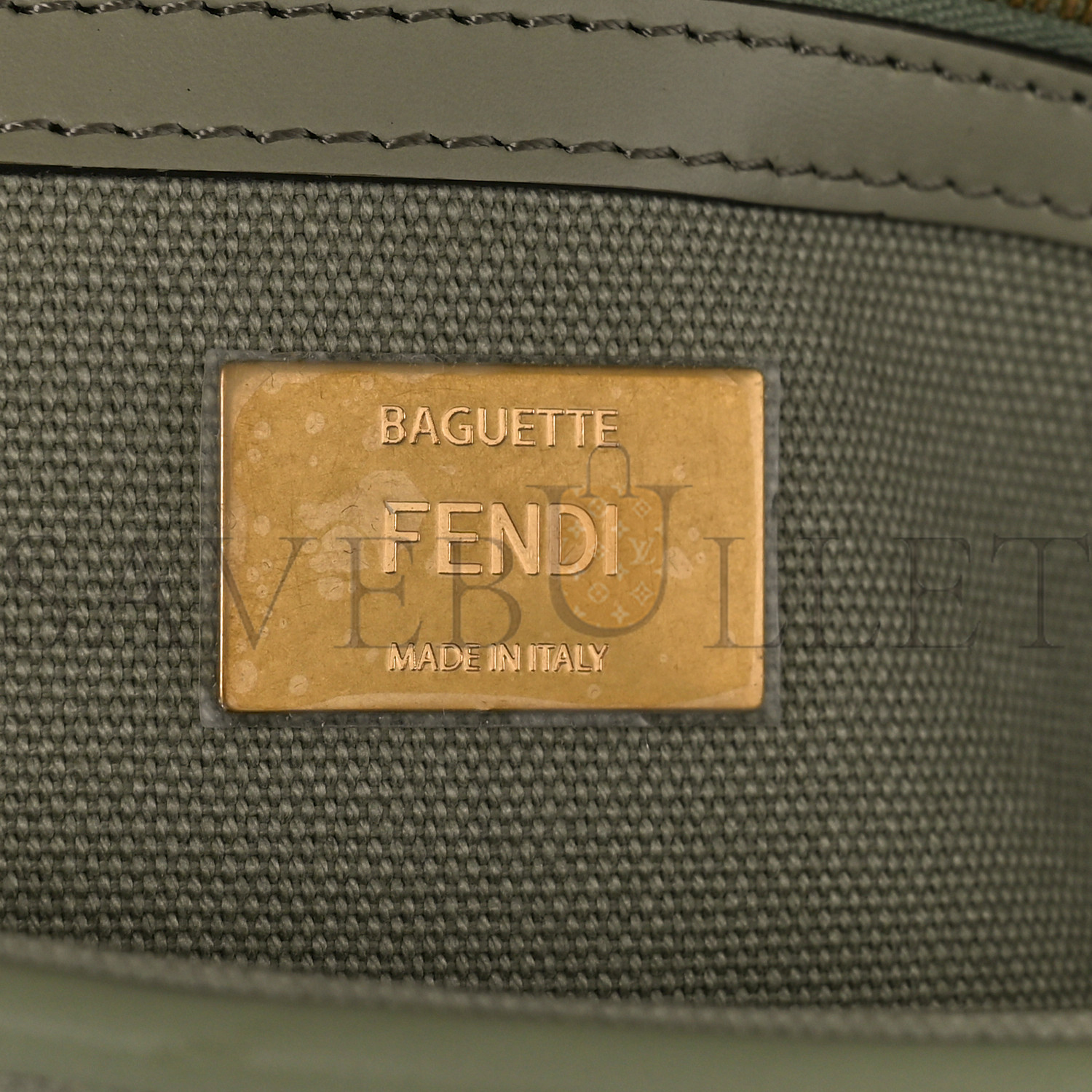 FENDI CANVAS VITELLO KING FF EMBROIDERED BAGUETTE GREEN TEA (29*18*8cm) FENDI CANVAS VITELLO KING FF EMBROIDERED BAGUETTE GREEN TEA (29*18*8cm)