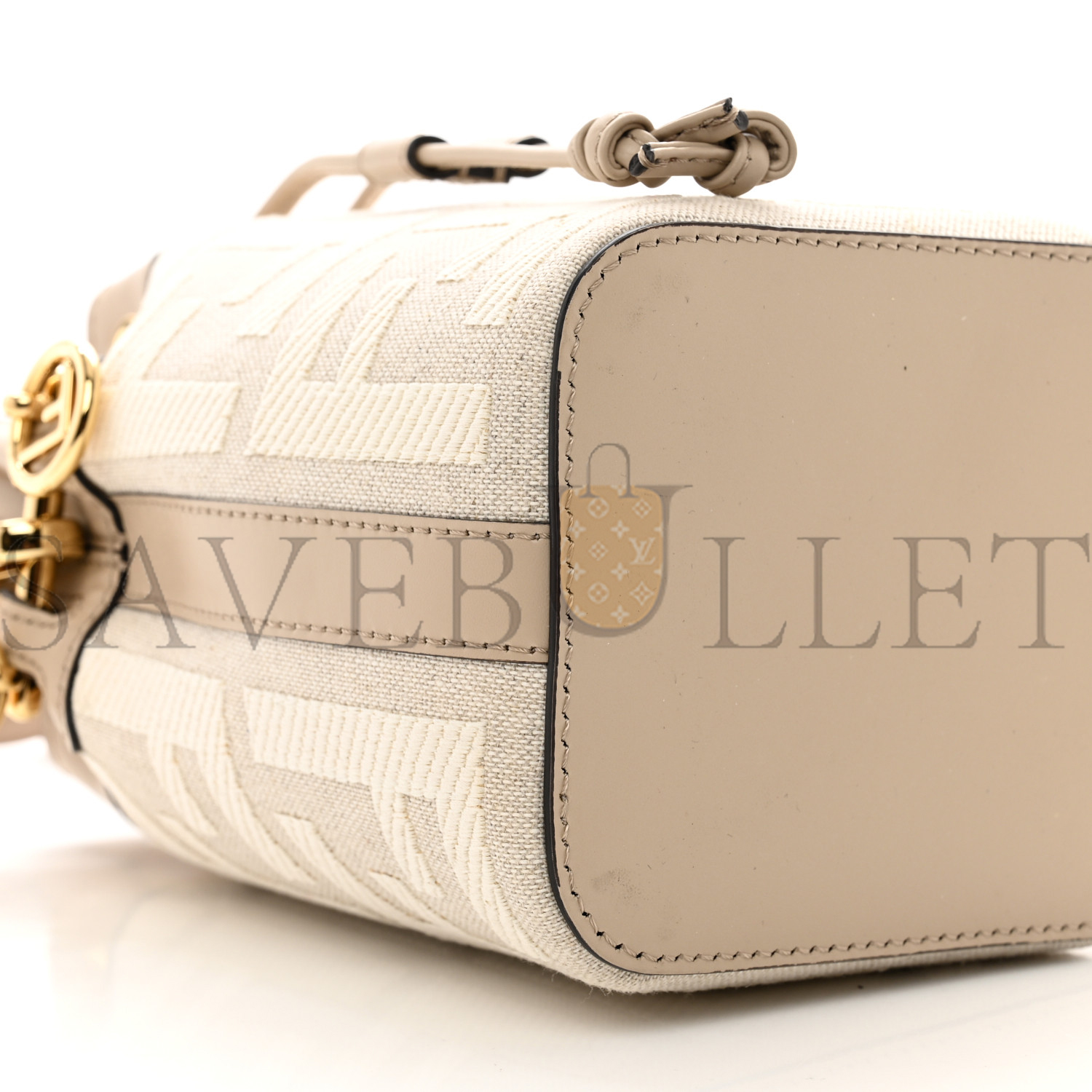 FENDI CANVAS NAPPA F IS FENDI FF EMBROIDERED MINI MON TRESOR BUCKET BAG GREZZO WHITE NUVOLA (18*12*10cm) FENDI CANVAS NAPPA F IS FENDI FF EMBROIDERED MINI MON TRESOR BUCKET BAG GREZZO WHITE NUVOLA (18*12*10cm)