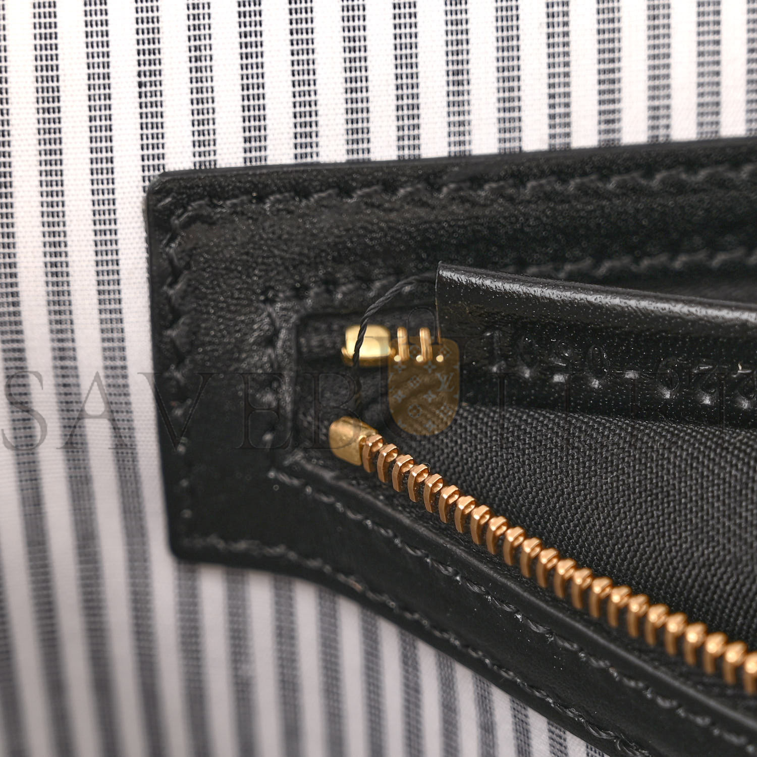 FENDI COTTON CUOIO BRETAGNA STRIPED BAGUETTE GRIGIO WHITE BLACK (27*15*6cm) FENDI COTTON CUOIO BRETAGNA STRIPED BAGUETTE GRIGIO WHITE BLACK (27*15*6cm)