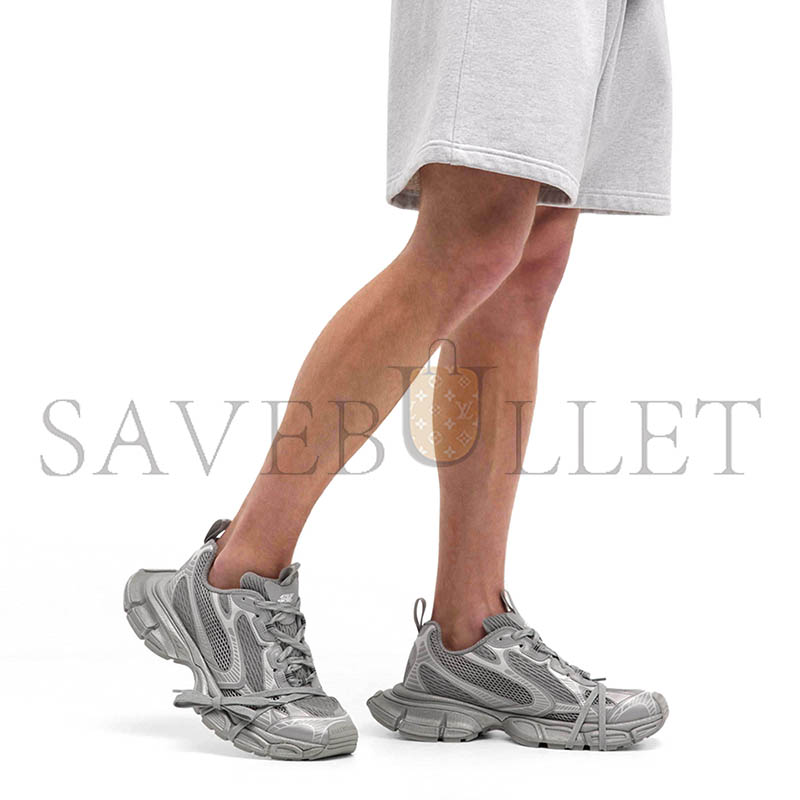 BALENCIAGA MEN'S 3XL REFLECTIVE MESH FASHION SNEAKERS 734731W3XL41210