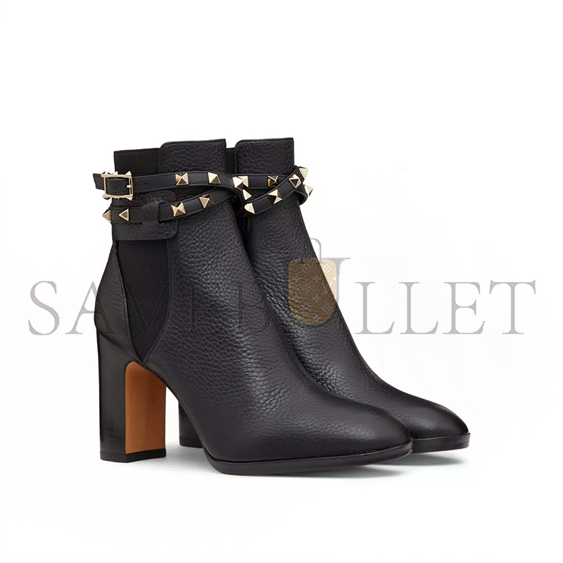 VALENTINO ROCKSTUD GRAINY CALFSKIN ANKLE BOOT 90 MM 3W2S0P62VCE_0NO VALENTINO ROCKSTUD GRAINY CALFSKIN ANKLE BOOT 90 MM 3W2S0P62VCE_0NO