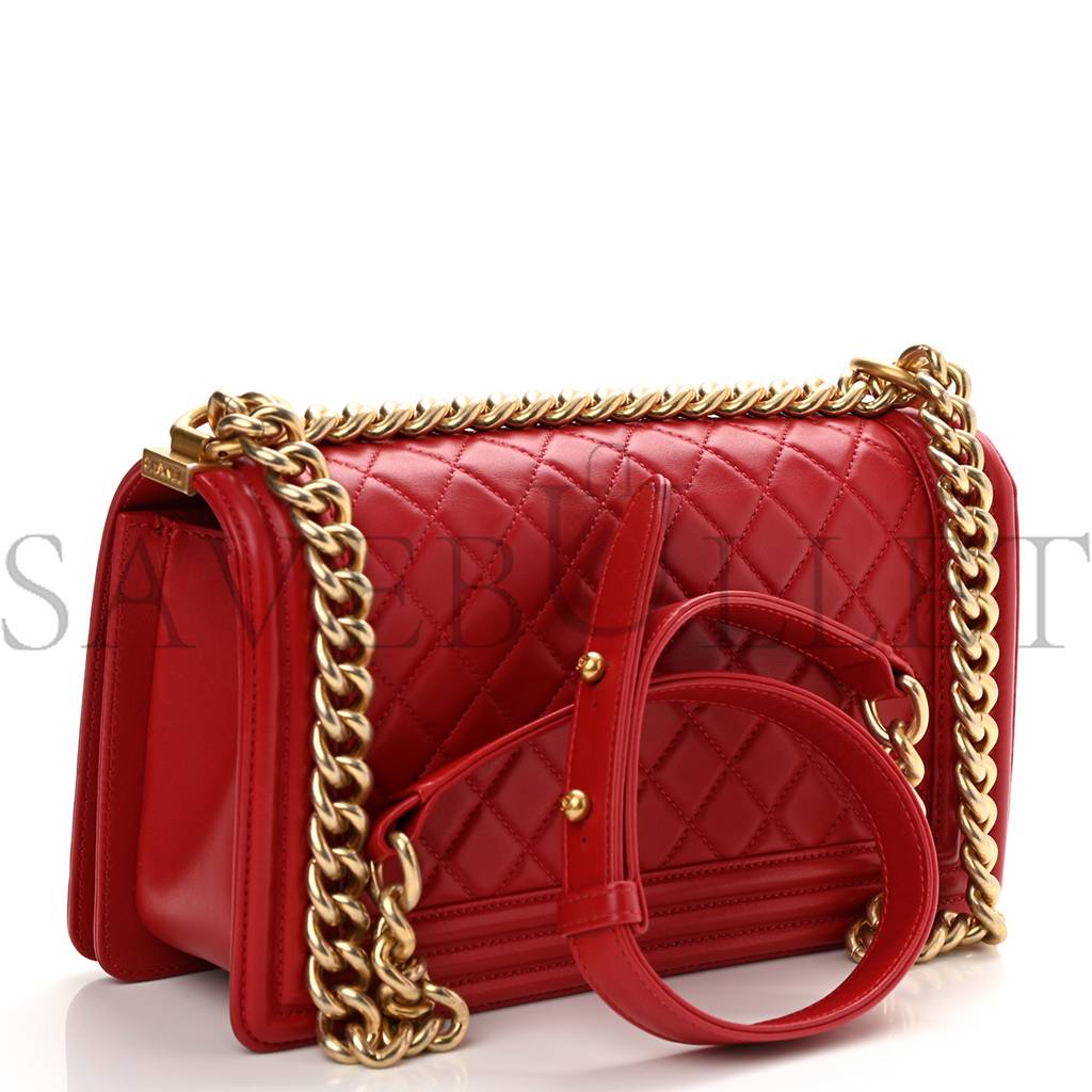 CHANEL LAMBSKIN QUILTED MEDIUM BOY FLAP RED GOLD HARDWARE (25*15*8cm) CHANEL LAMBSKIN QUILTED MEDIUM BOY FLAP RED GOLD HARDWARE (25*15*8cm)
